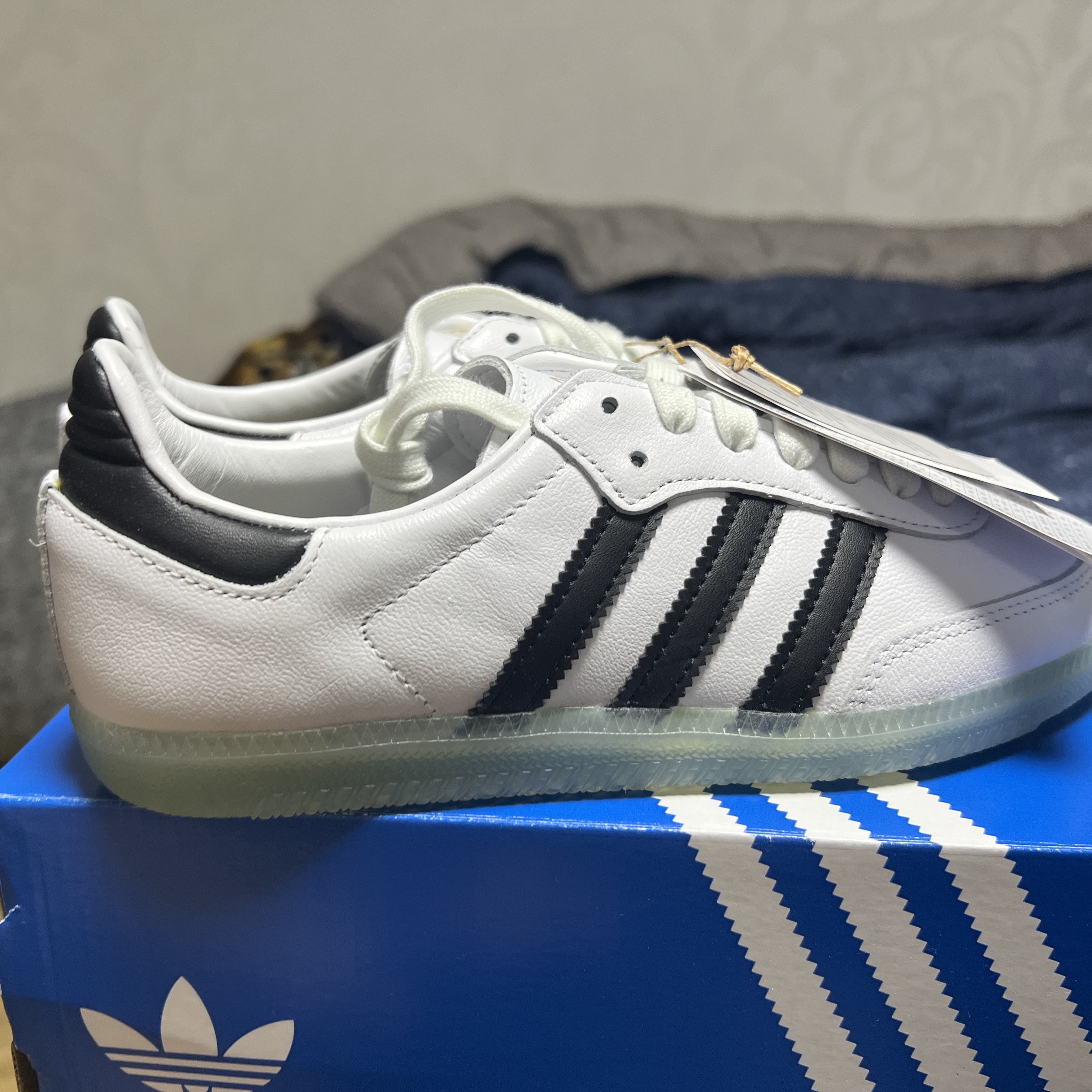 Adidas x Dill Samba White Black 착용 스타일 - 2