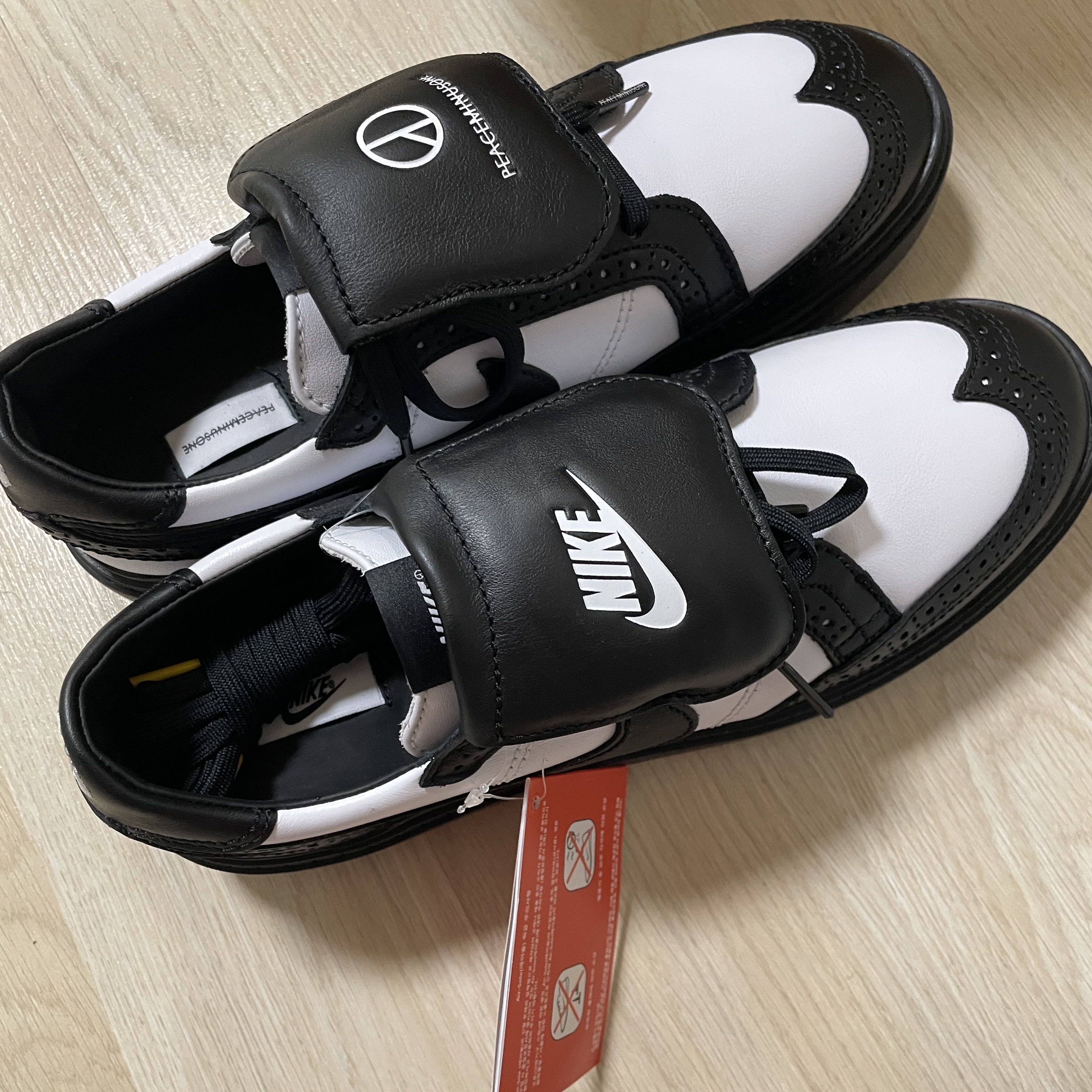 Nike x Peaceminusone Kwondo1 Black and White 착용 스타일