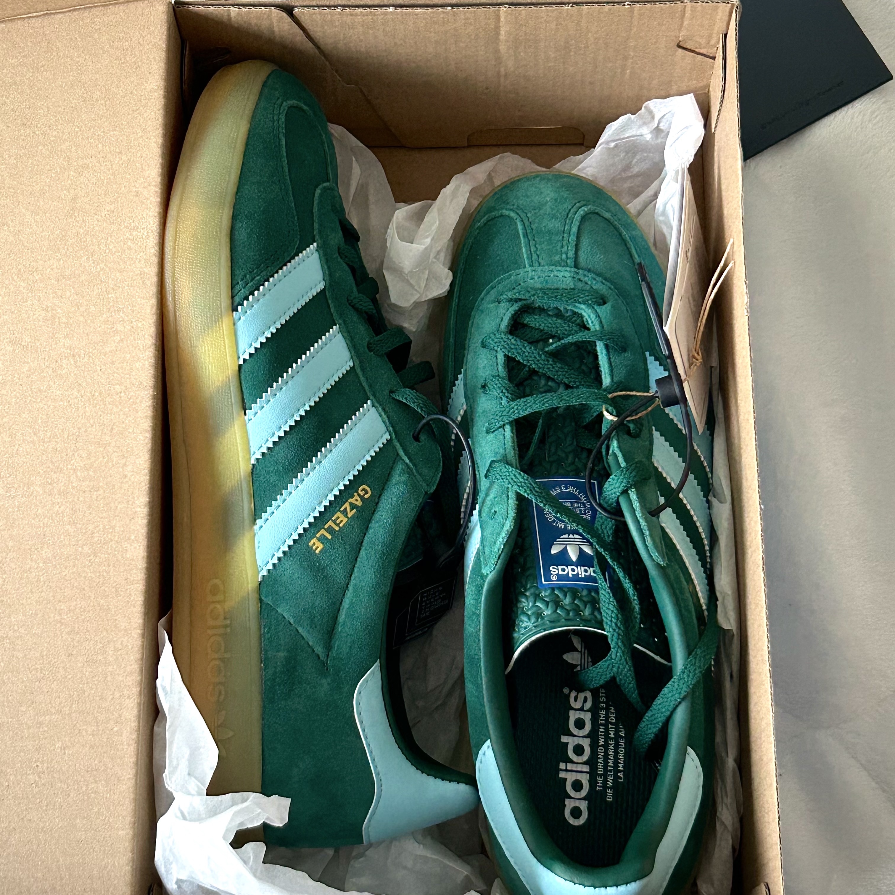 Adidas Gazelle Indoor Collegiate Green Hazy Sky 착용 스타일