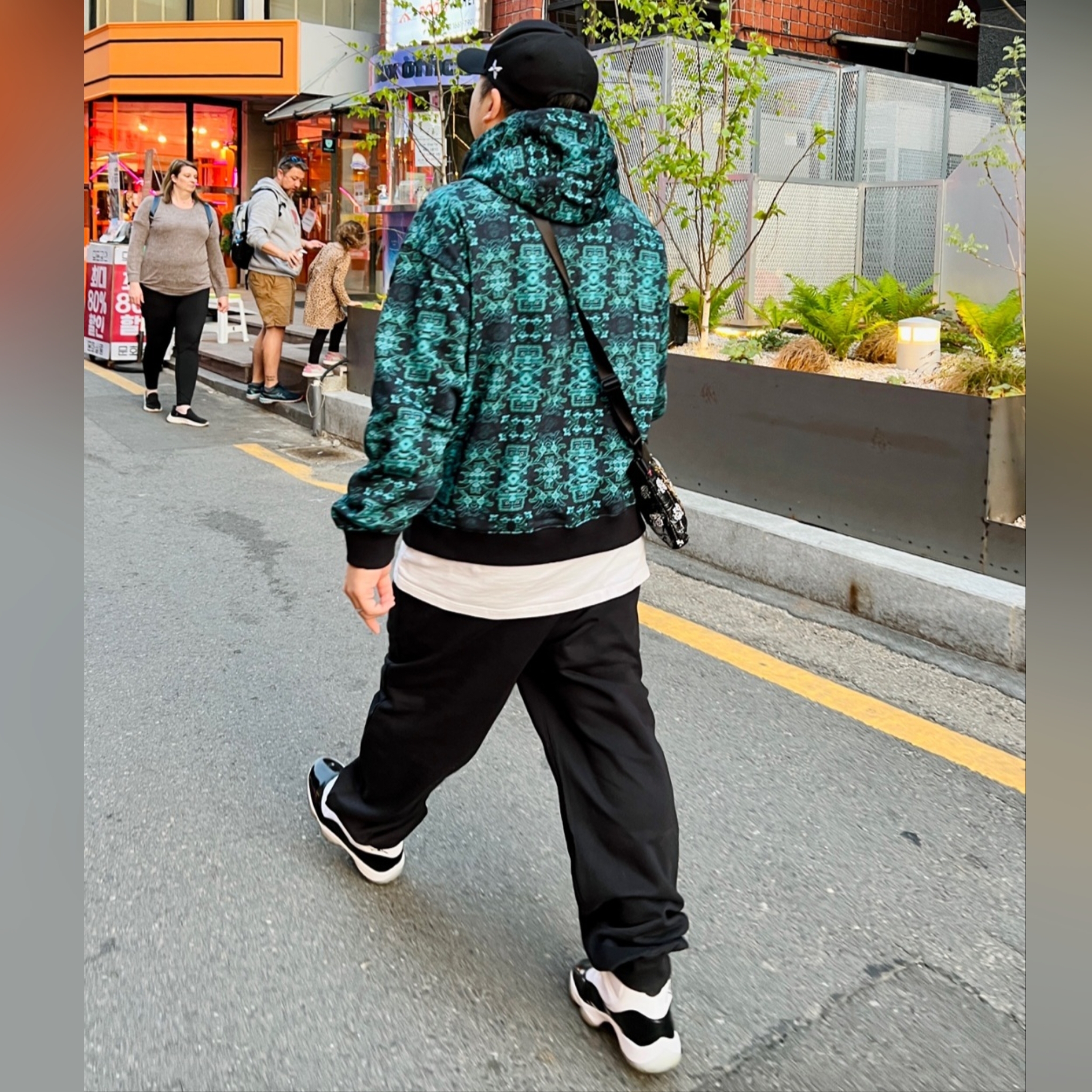 Jordan 11 Retro Concord 2018 착용 스타일 - 1