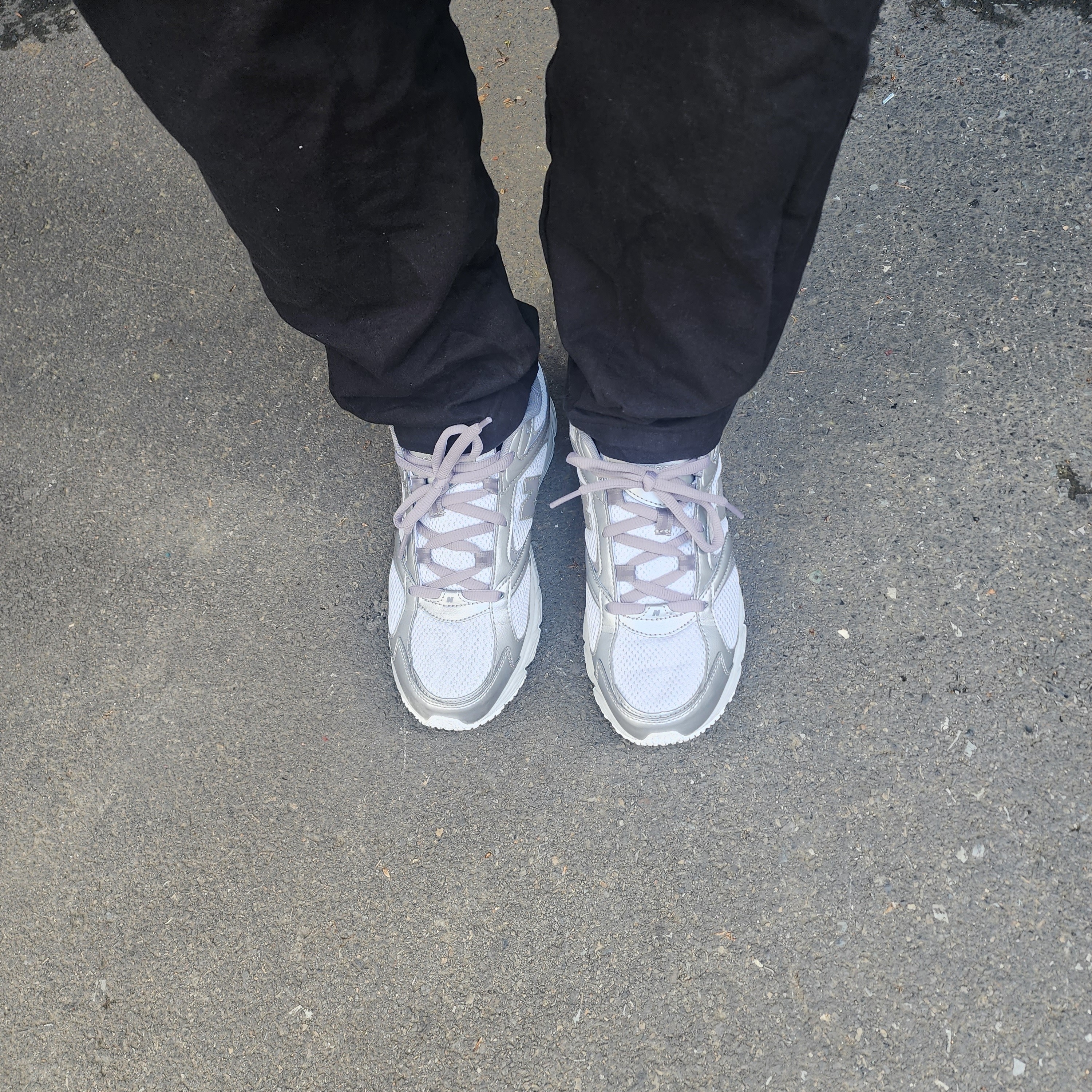 New Balance 530 Steel Grey 착용 스타일