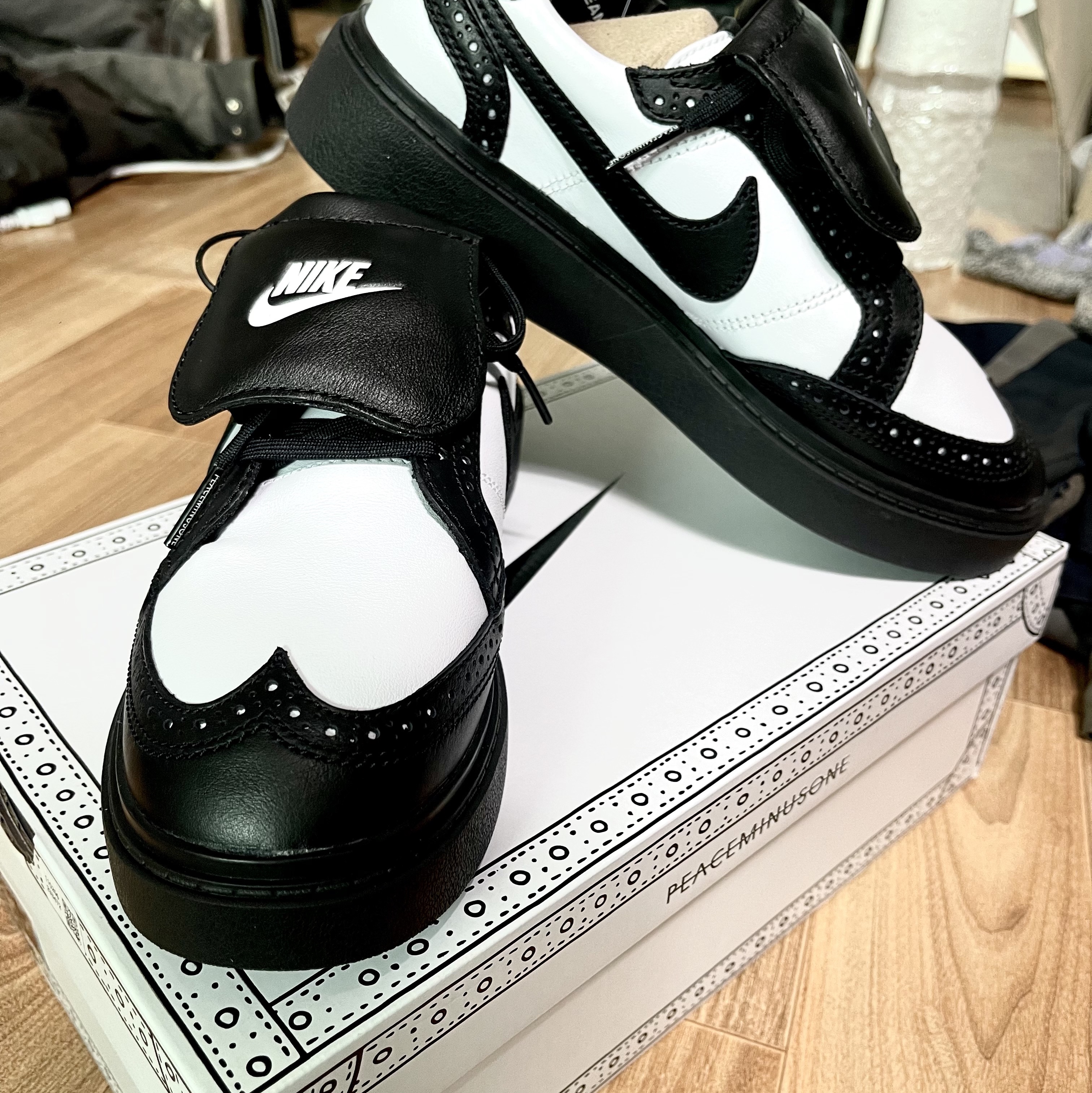 Nike x Peaceminusone Kwondo1 Black and White 착용 스타일 - 2
