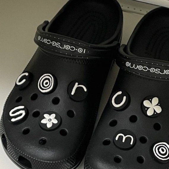 Crocs x 10 Corso Como Classic Clog Black 착용 스타일