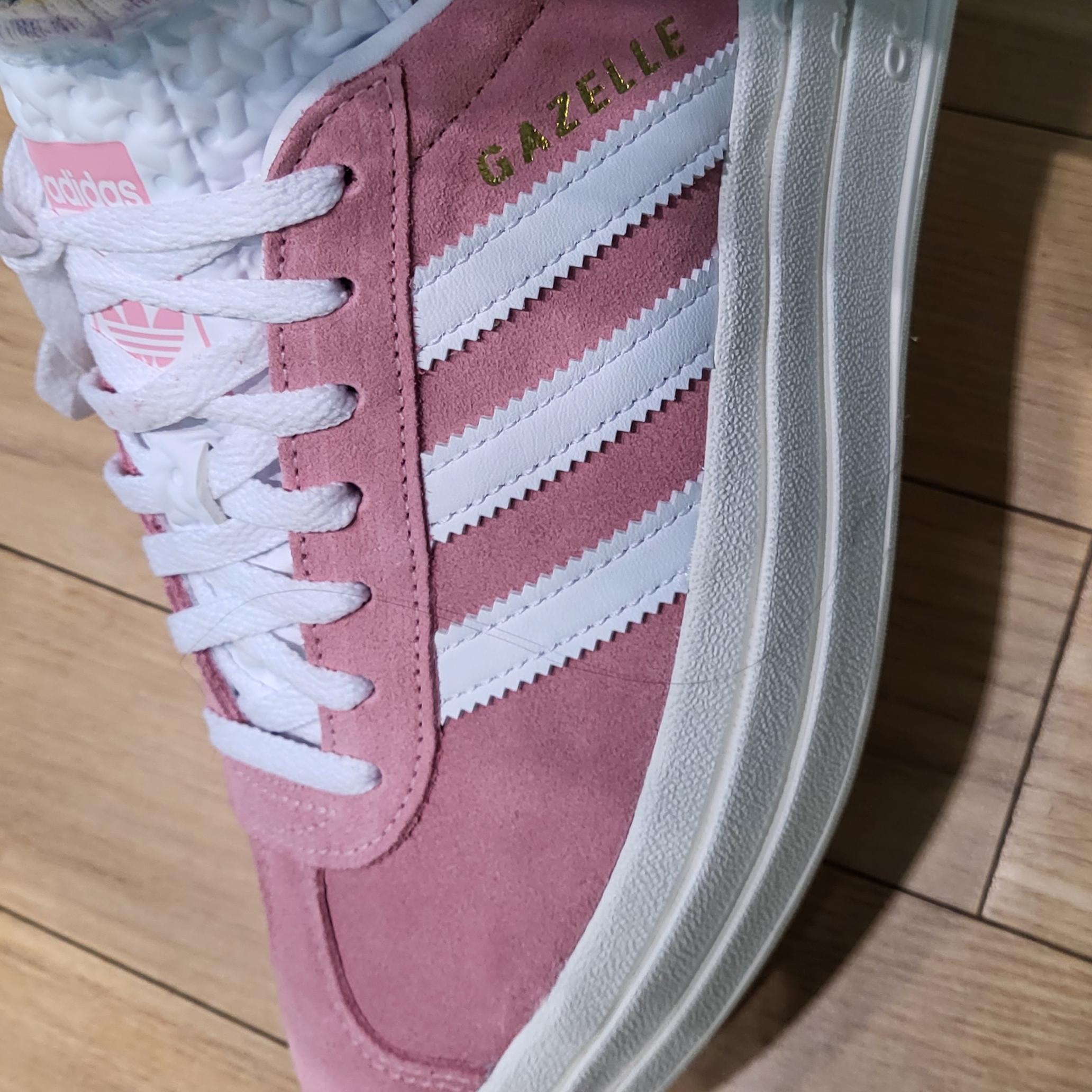 (W) Adidas Gazelle Bold Super Pop 착용 스타일 - 3