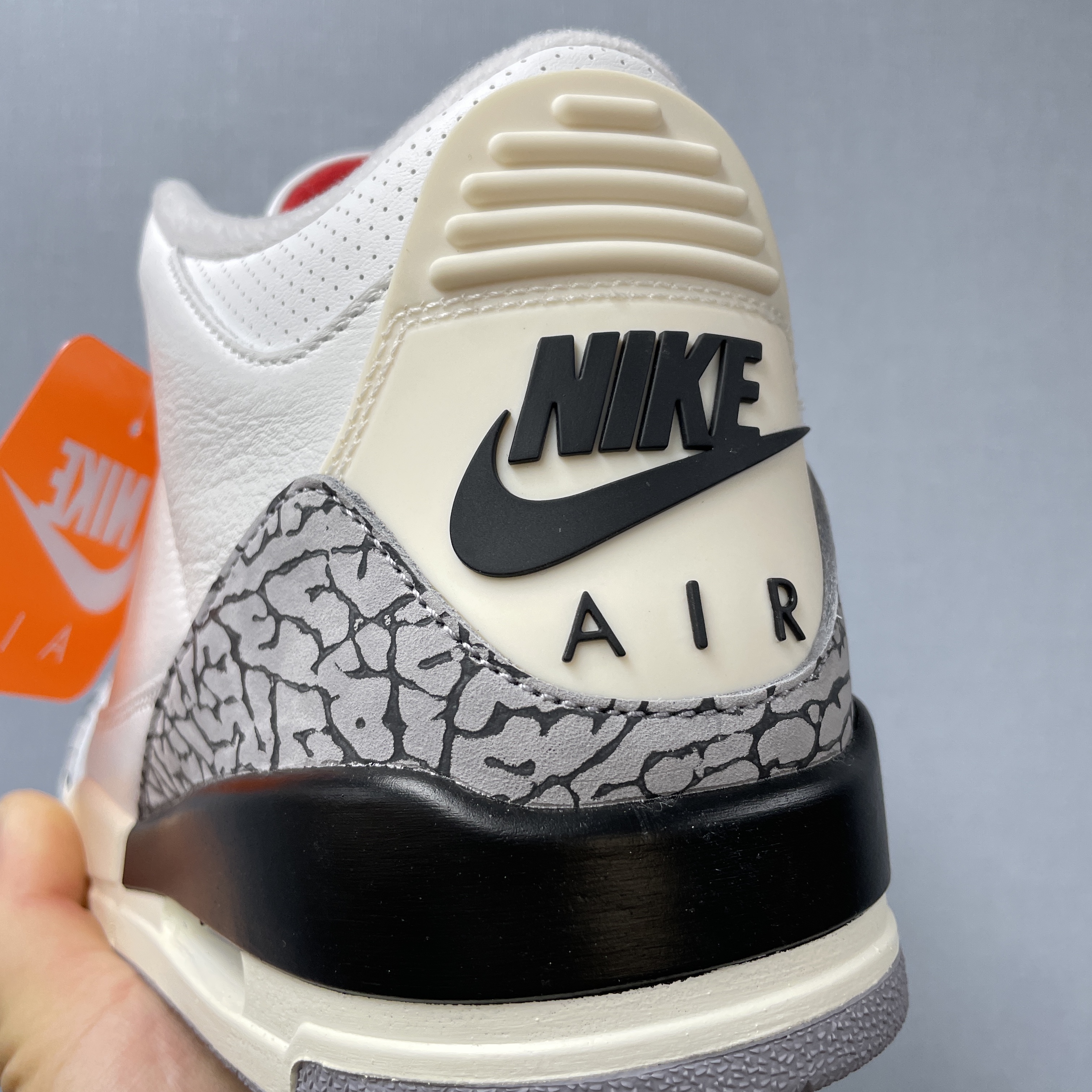 Jordan 3 Retro White Cement Reimagined 착용 스타일 - 2