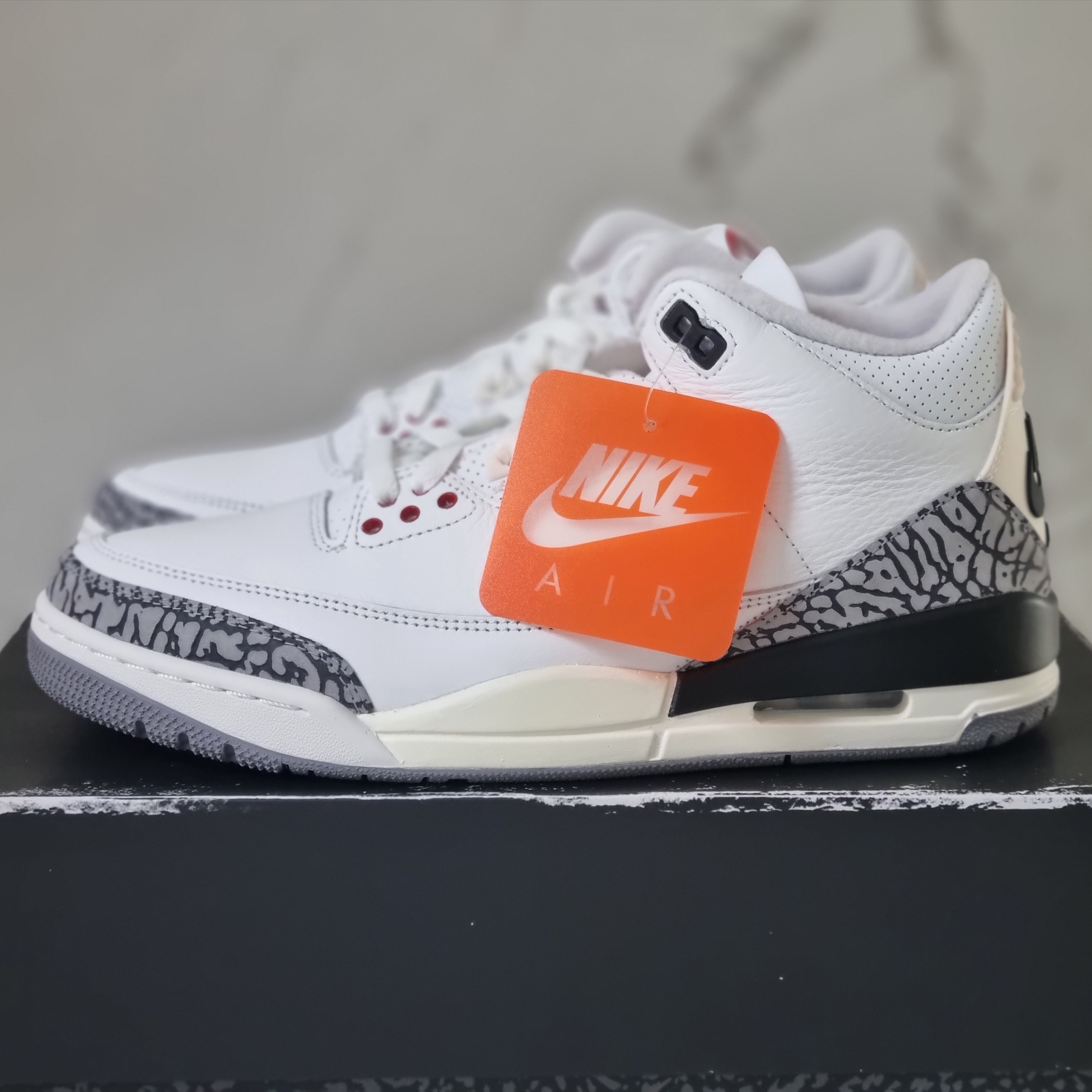 Jordan 3 Retro White Cement Reimagined 착용 스타일 - 2