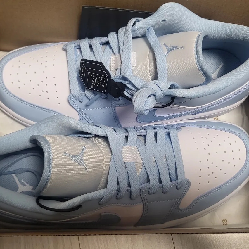 (W) Jordan 1 Low White Ice Blue 착용 스타일 - 2