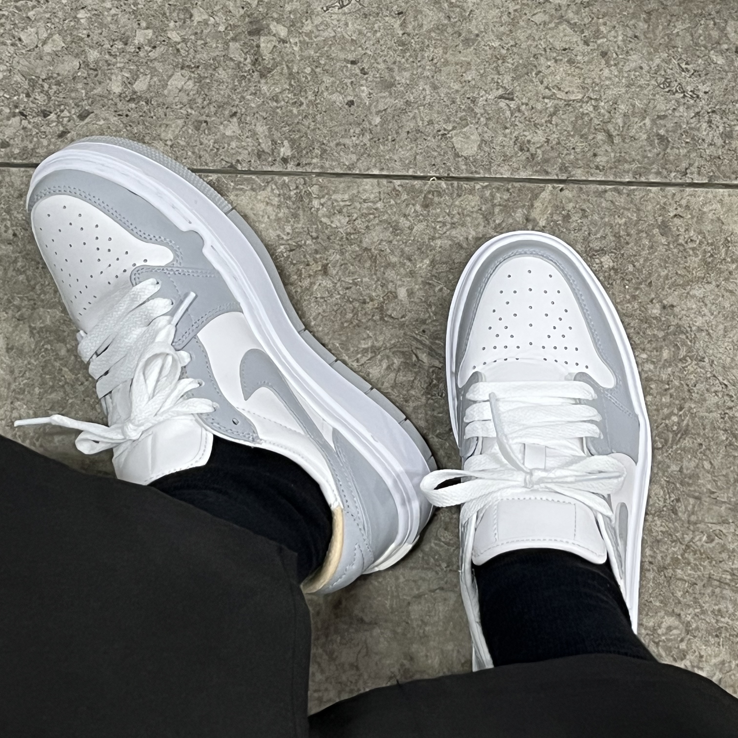 (W) Jordan 1 Elevate Low White and Wolf Grey 착용 스타일