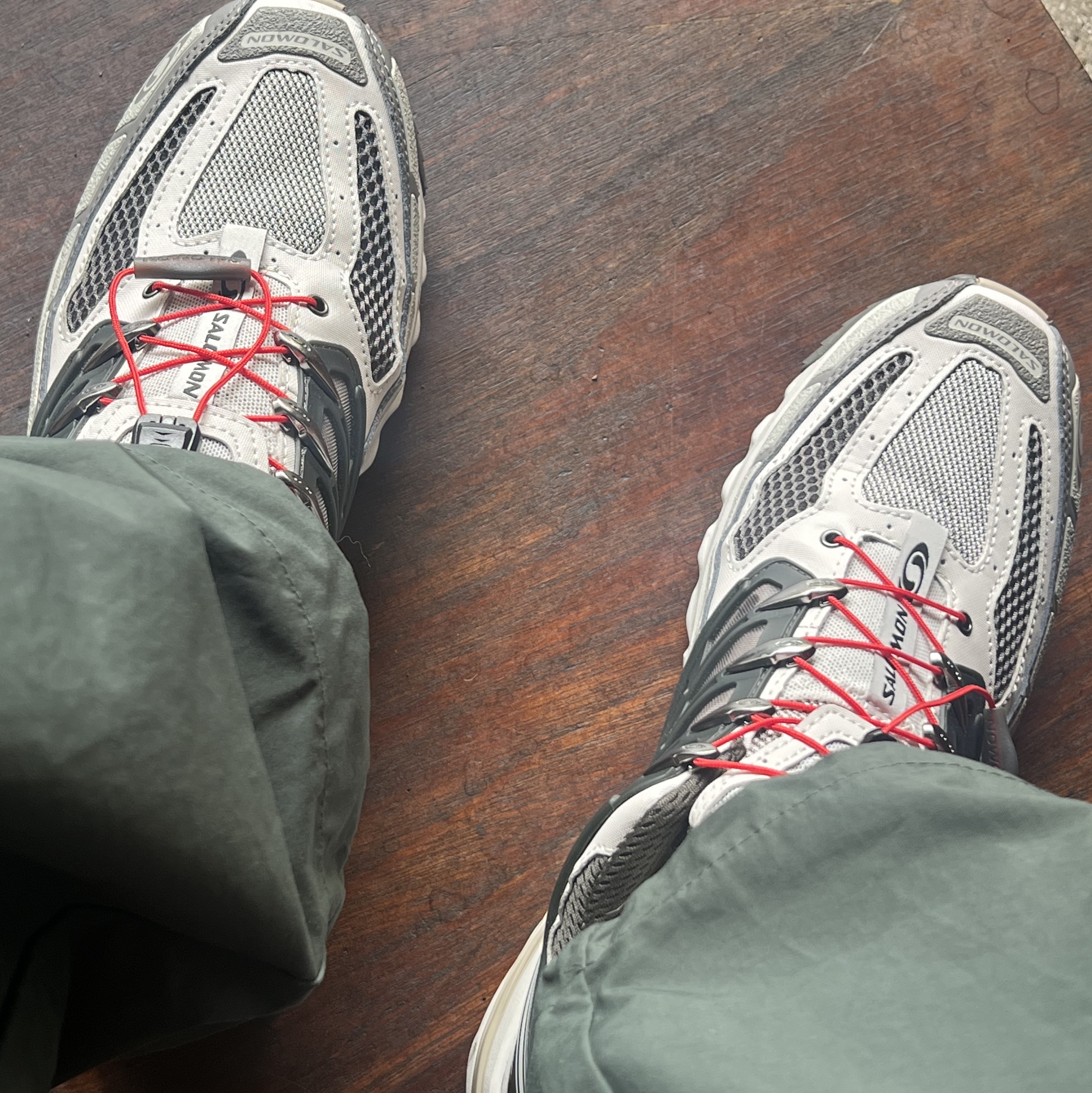 Salomon ACS Pro Beluga Vintage Khaki 착용 스타일 - 3