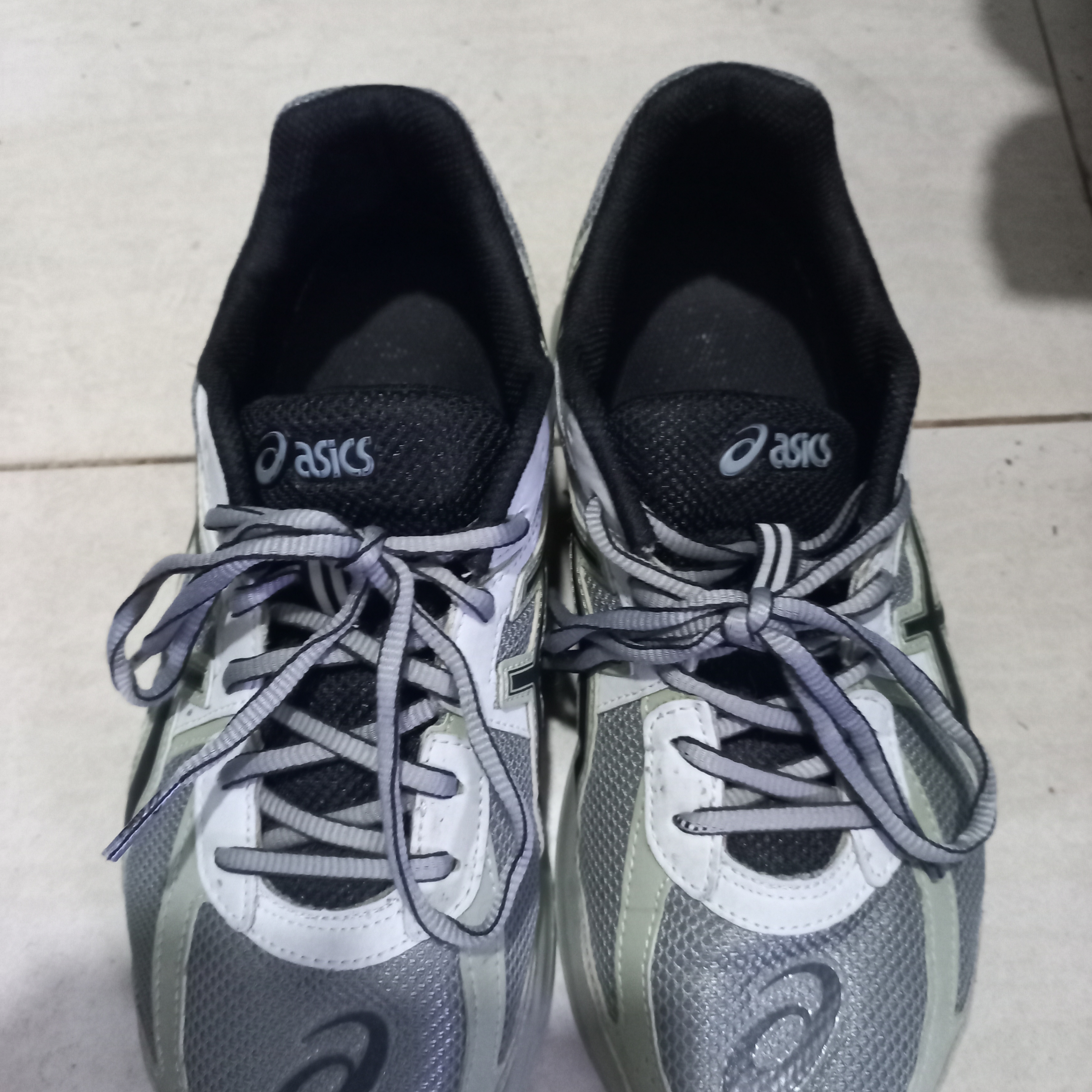 Asics Jog 100 S Sheet Rock - 2E Wide 착용 스타일
