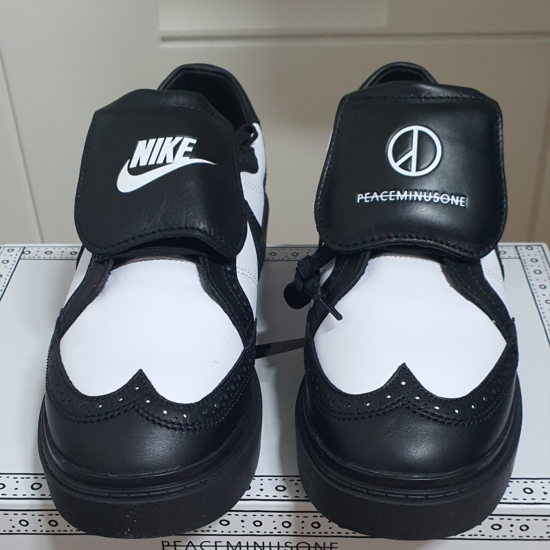 Nike x Peaceminusone Kwondo1 Black and White 착용 스타일
