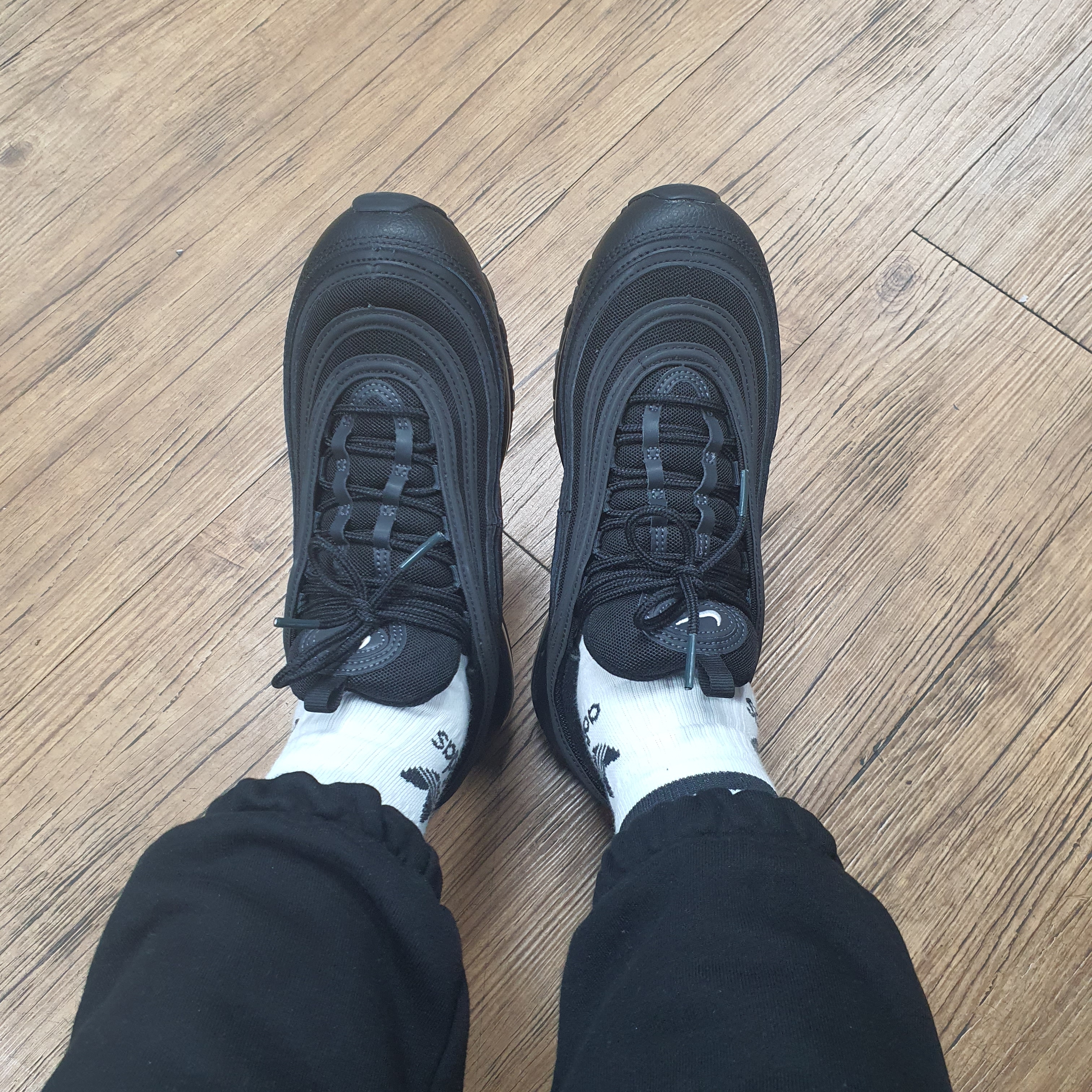 Nike Air Max 97 Black White Anthracite 착용 스타일