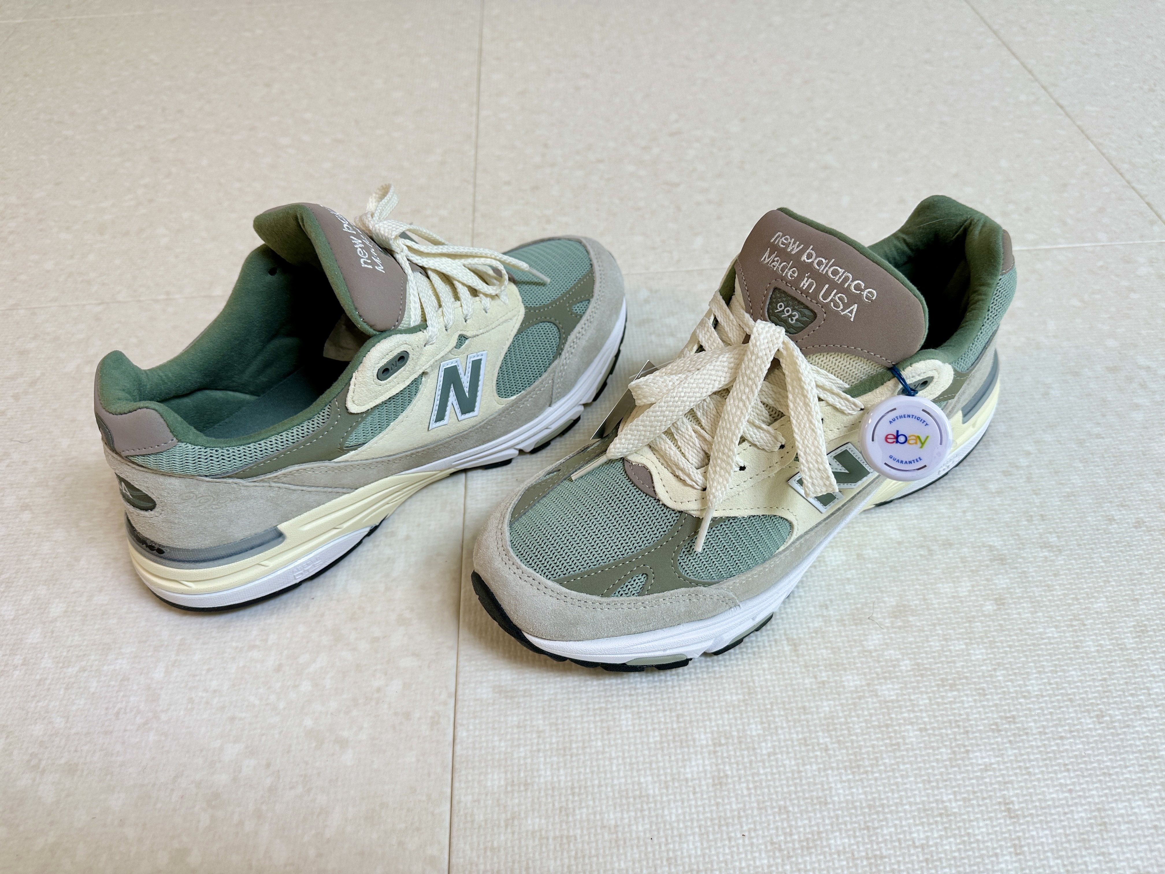 New Balance x Kith 993 Made in USA Peyote 착용 스타일 - 4