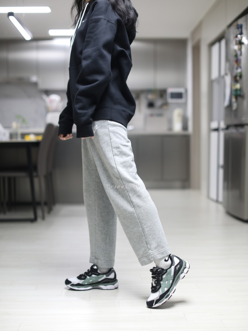 Asics Gel-NYC White Ivy 착용 스타일 - 2