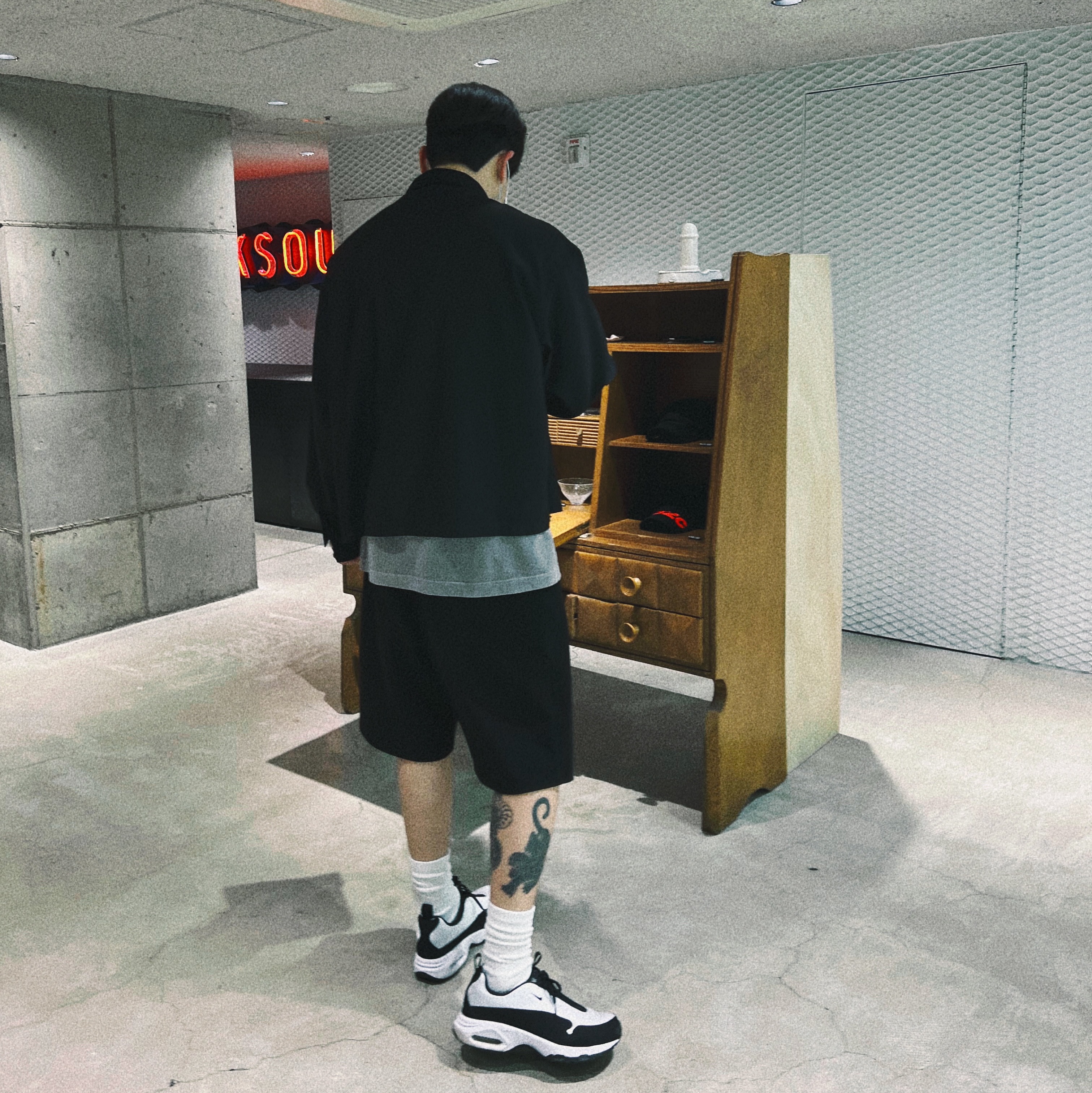 Nike x Comme des Garcons Homme Plus Air Max Sunder SP White Black 착용 스타일 - 1