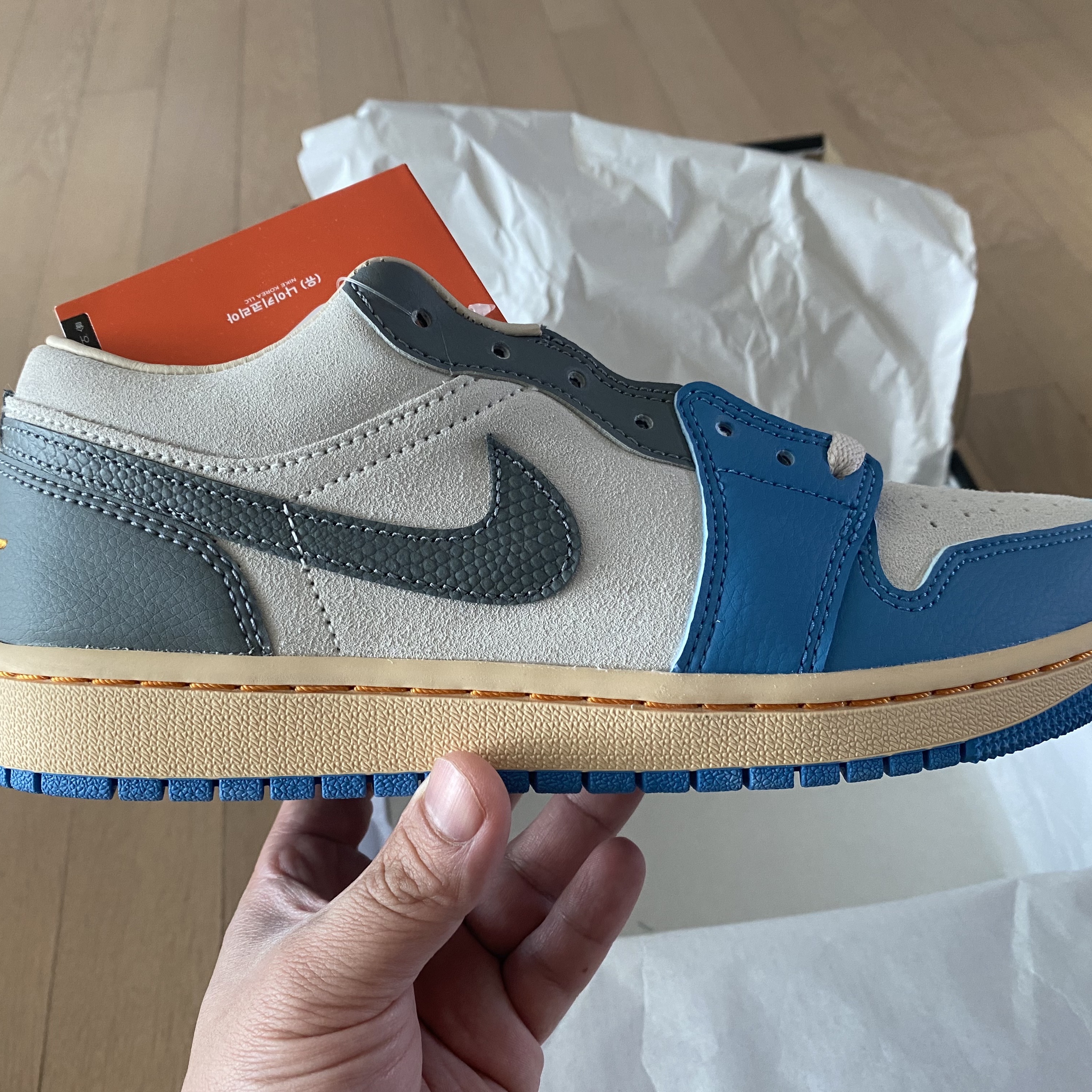 Jordan 1 Low SE Tokyo 96 착용 스타일 - 1