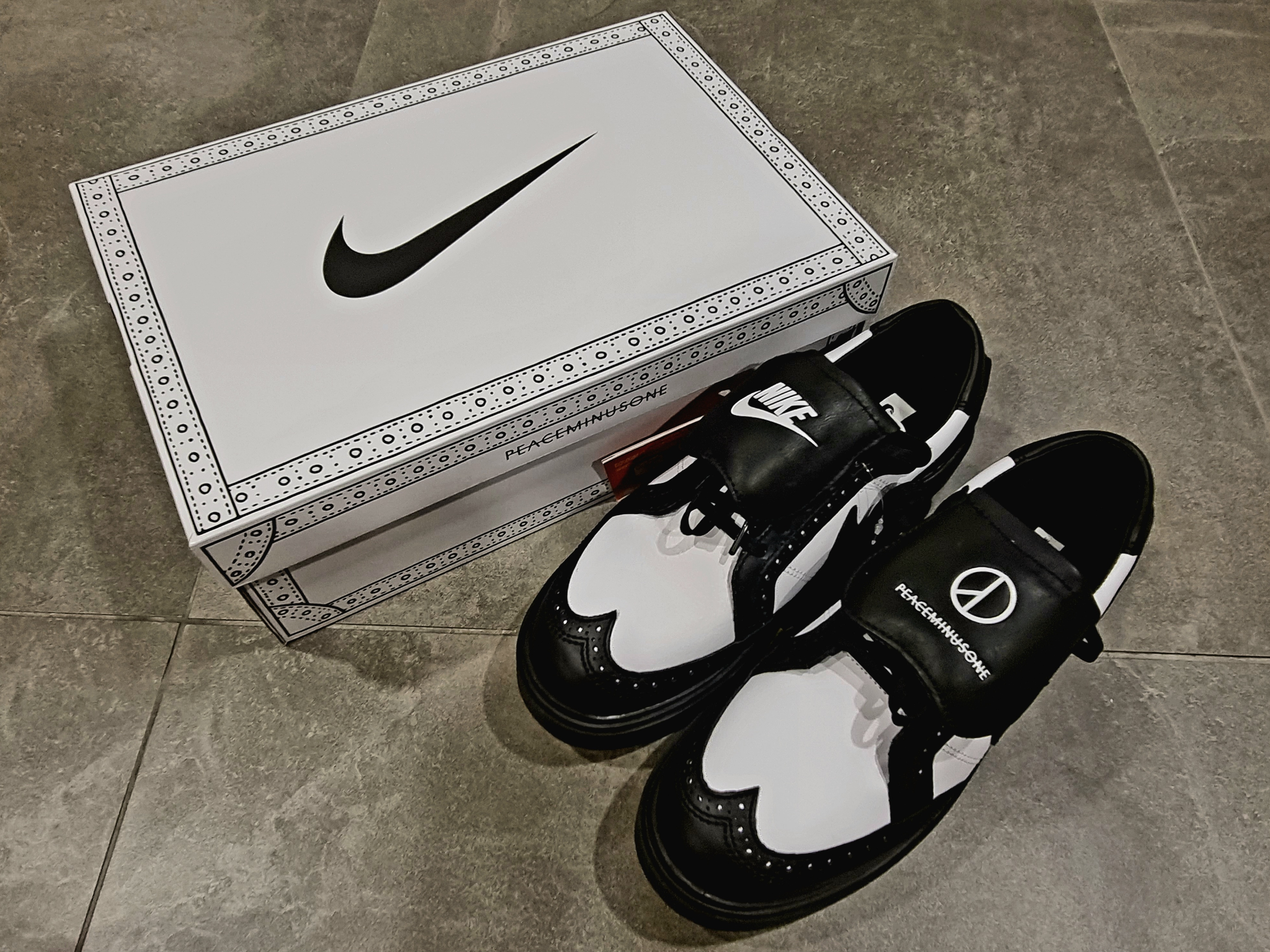 Nike x Peaceminusone Kwondo1 Black and White 착용 스타일 - 5