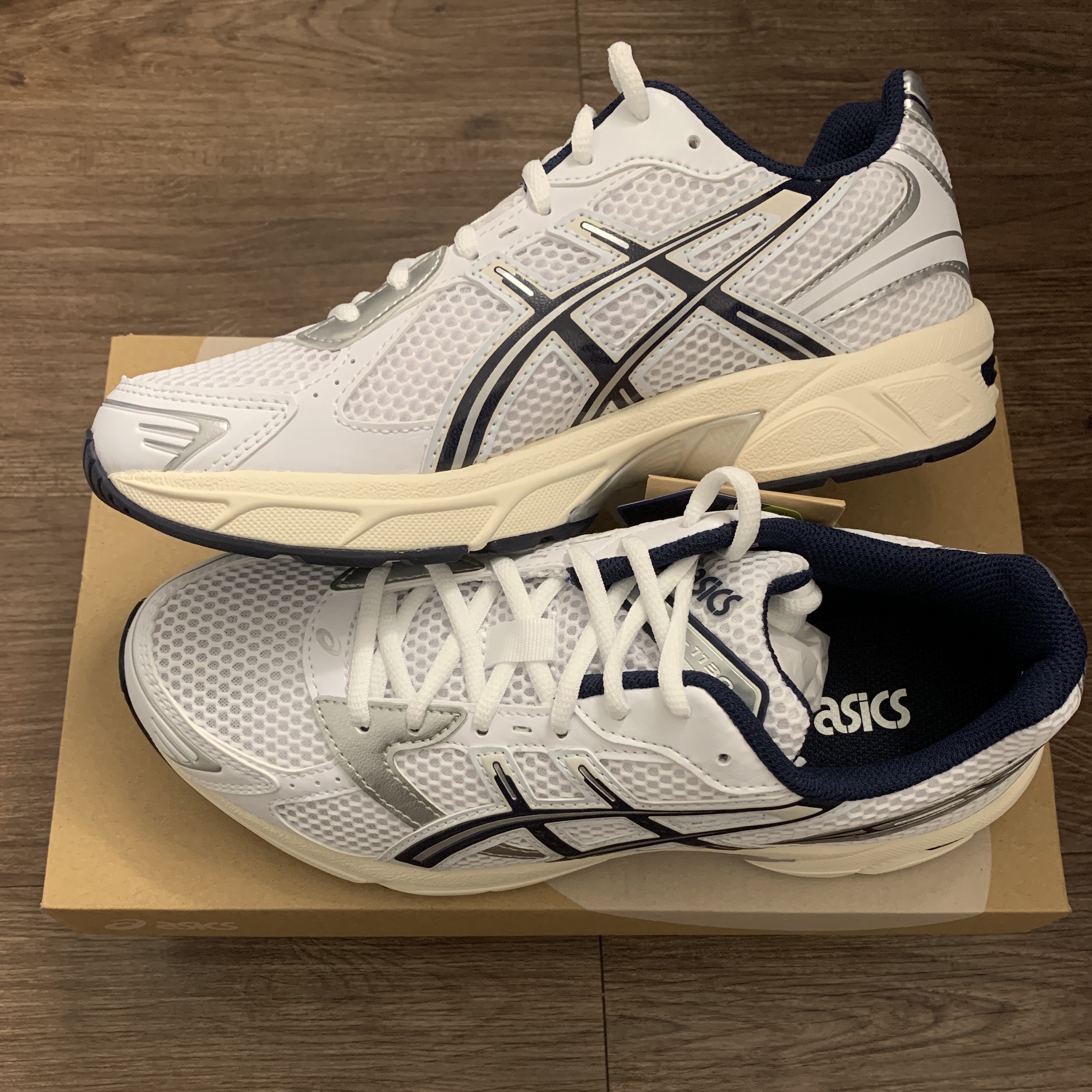 (W) Asics Gel-1130 White Midnight 착용 스타일
