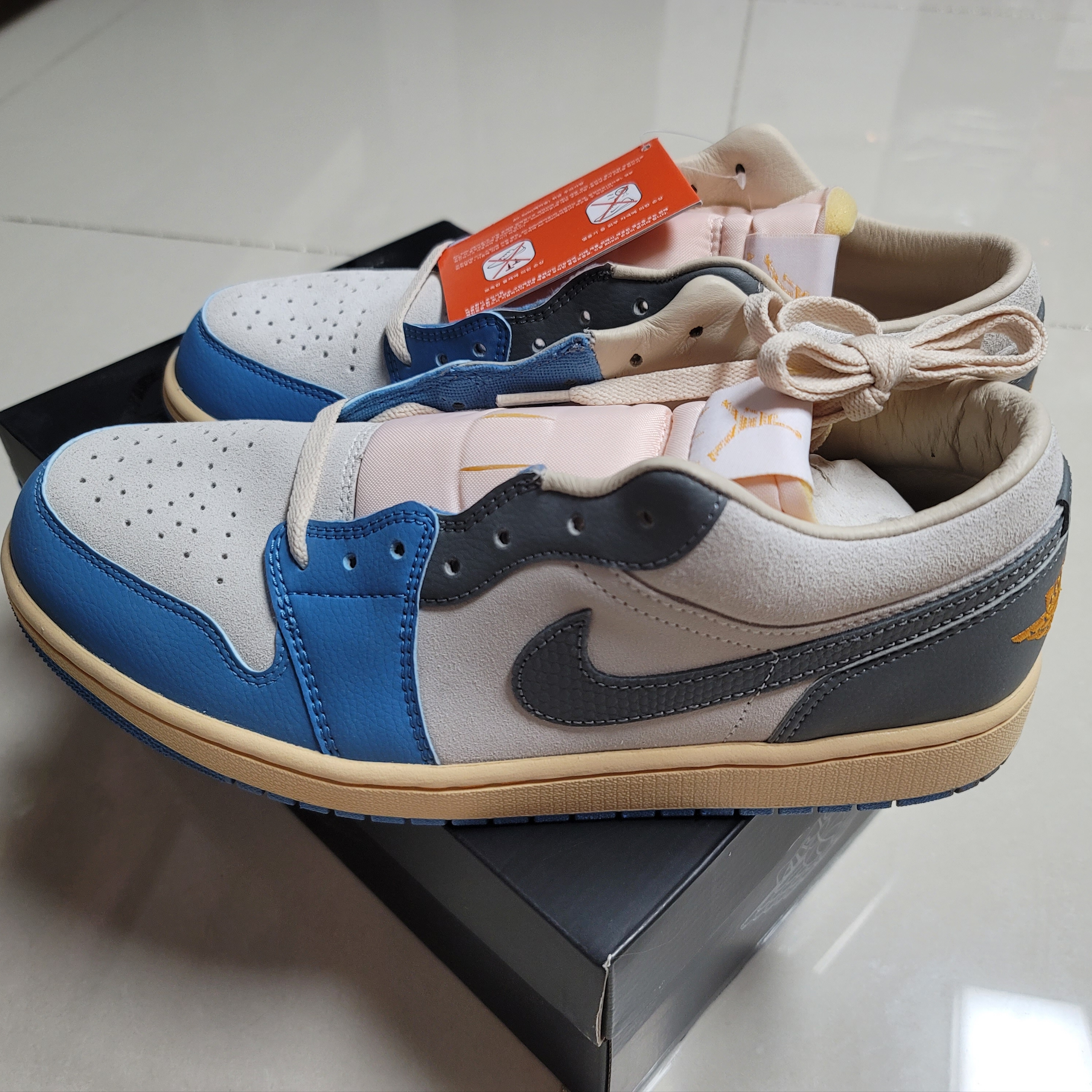 Jordan 1 Low SE Tokyo 96 착용 스타일 - 2