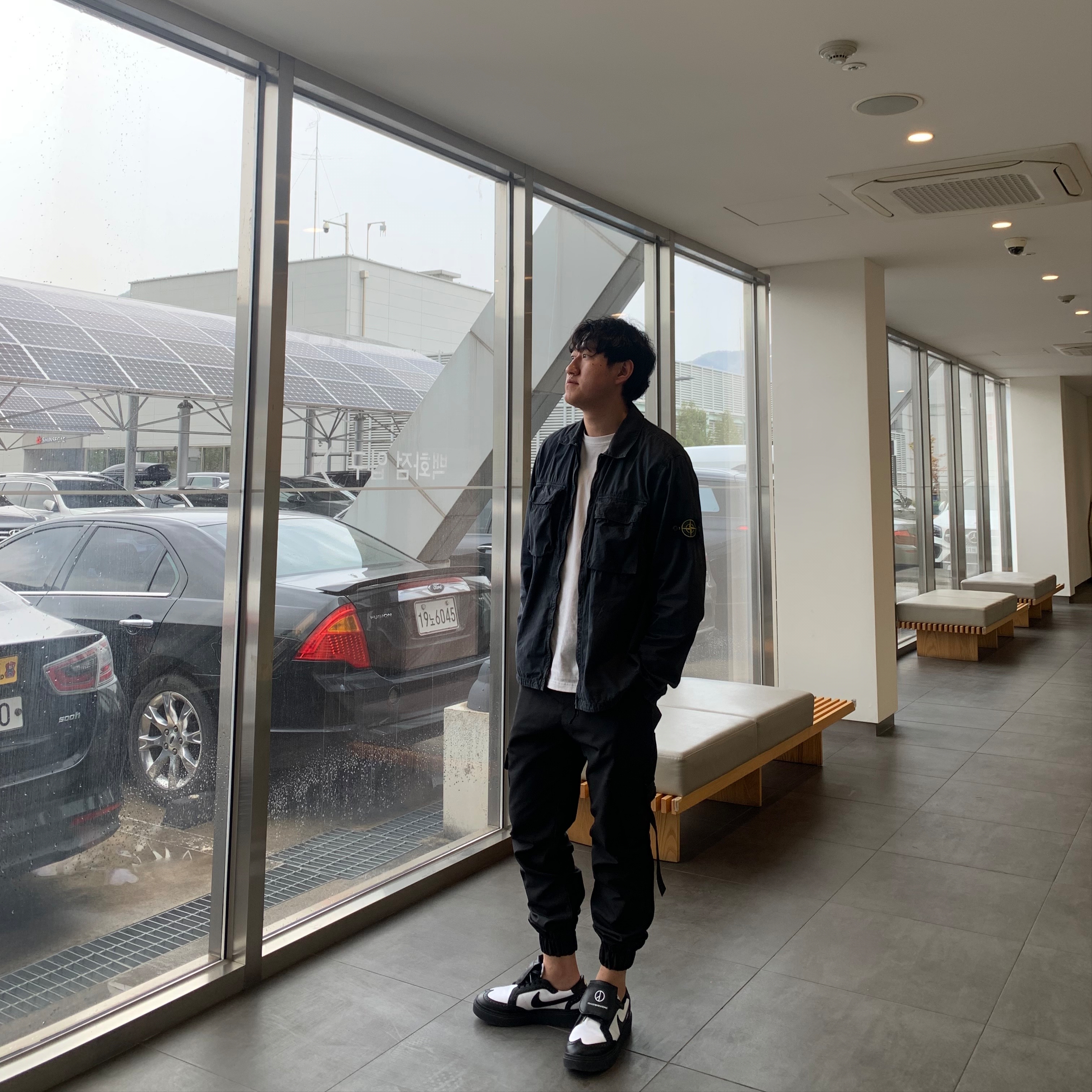 Nike x Peaceminusone Kwondo1 Black and White, Stone Island 101WN Brushed Cotton Canvas T.CO+OLD Overshirt Black - 22FW 착용 스타일