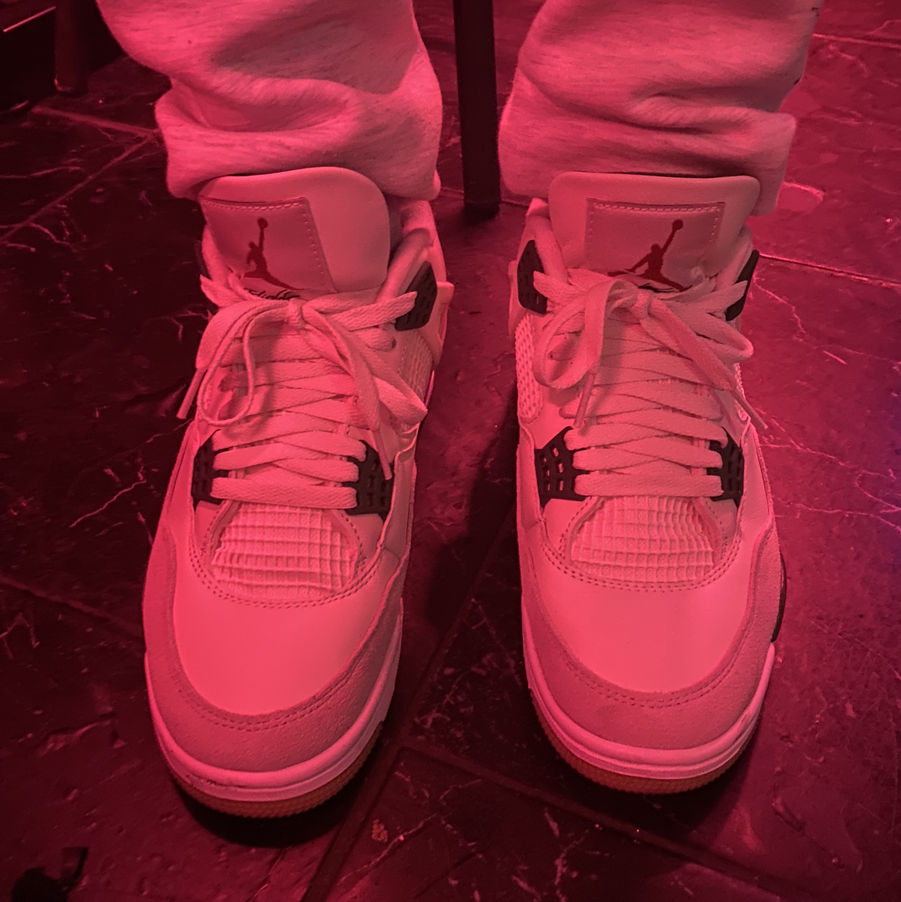 Jordan 1 x Off-White Retro High University Blue, Jordan 4 x Nike SB Retro SP Pine Green 착용 스타일 - 2