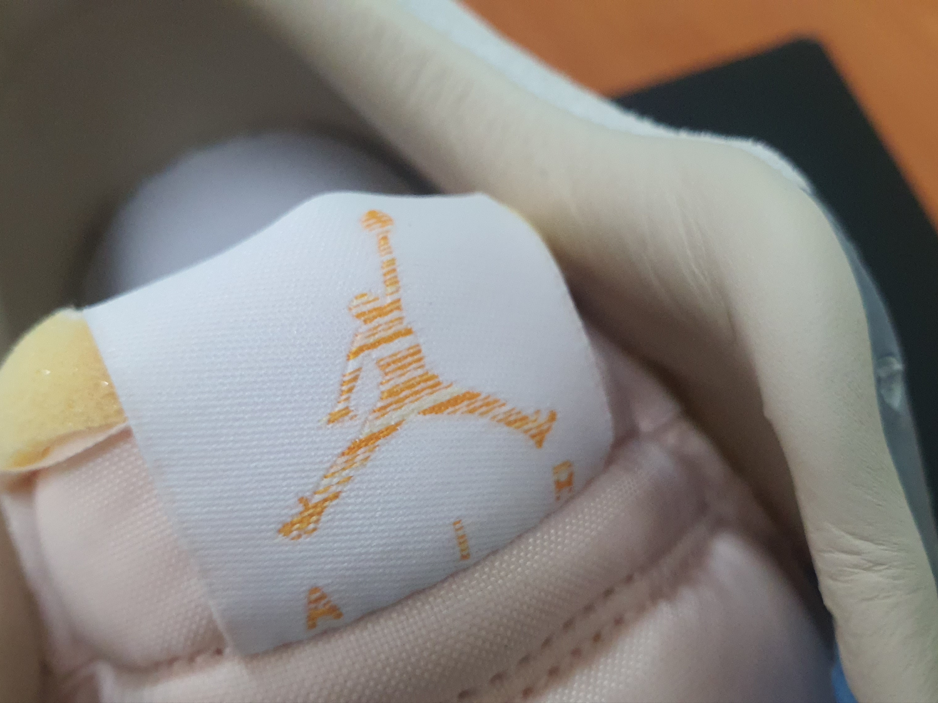 Jordan 1 Low SE Tokyo 96 착용 스타일 - 2