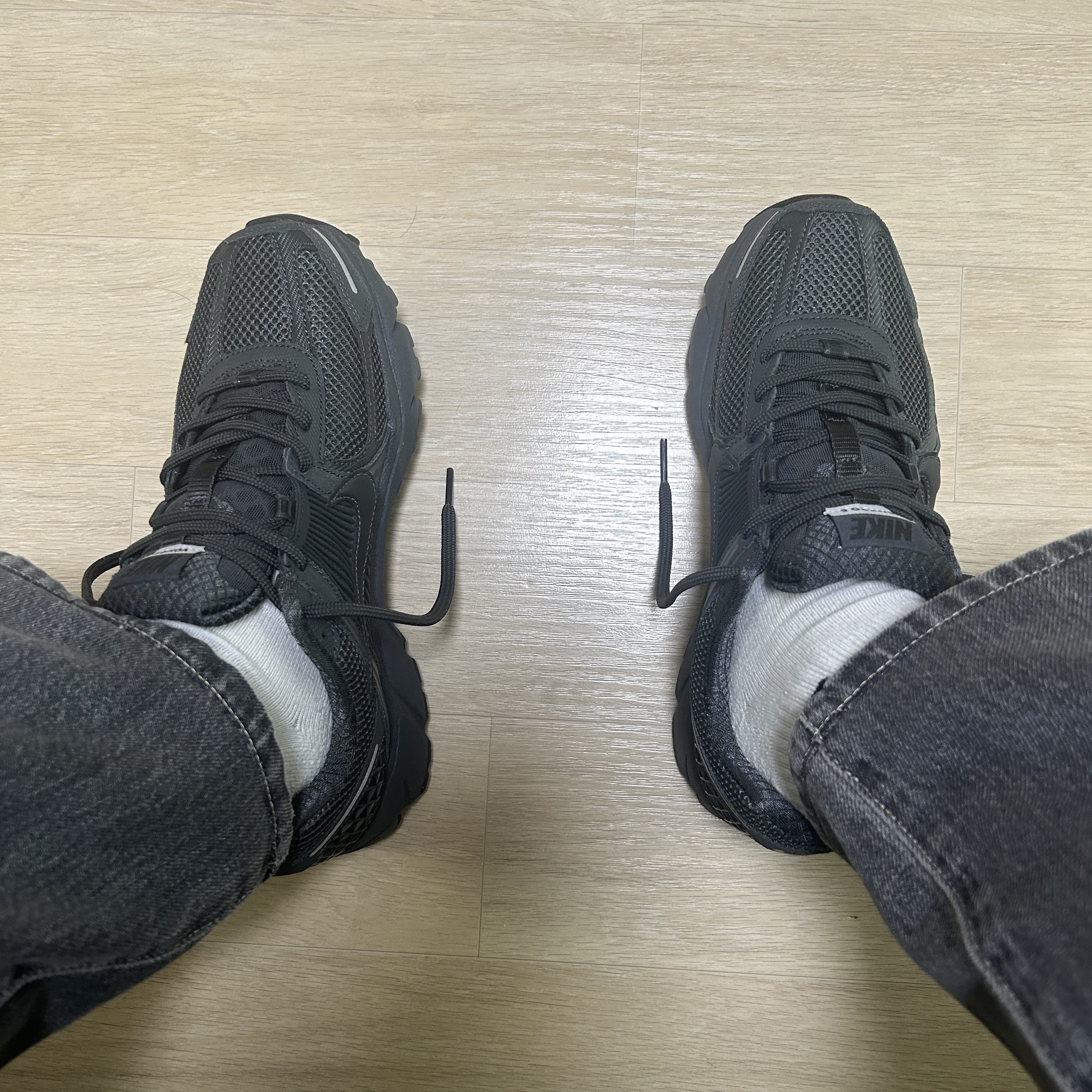 Nike Zoom Vomero 5 SP Anthracite 2023 착용 스타일