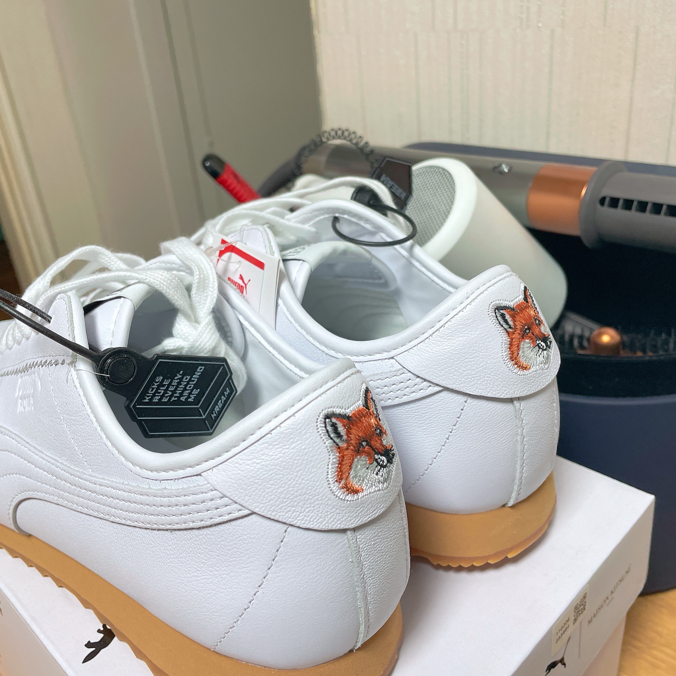 Puma x Maison Kitsune Roma White 착용 스타일