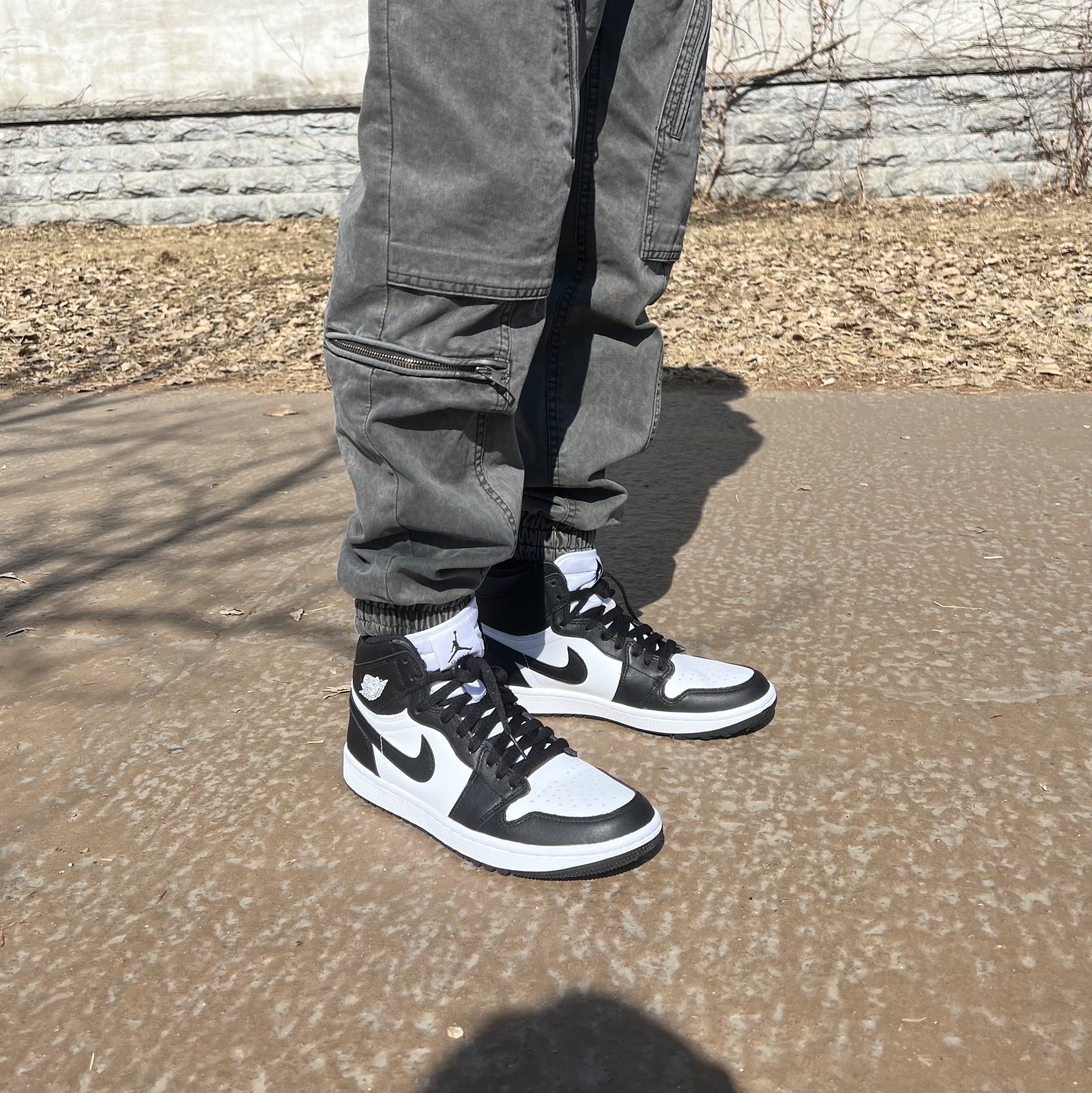 Jordan 1 High Golf White Black, Porter Tanker Shoulder Bag S Black 착용 스타일 - 1