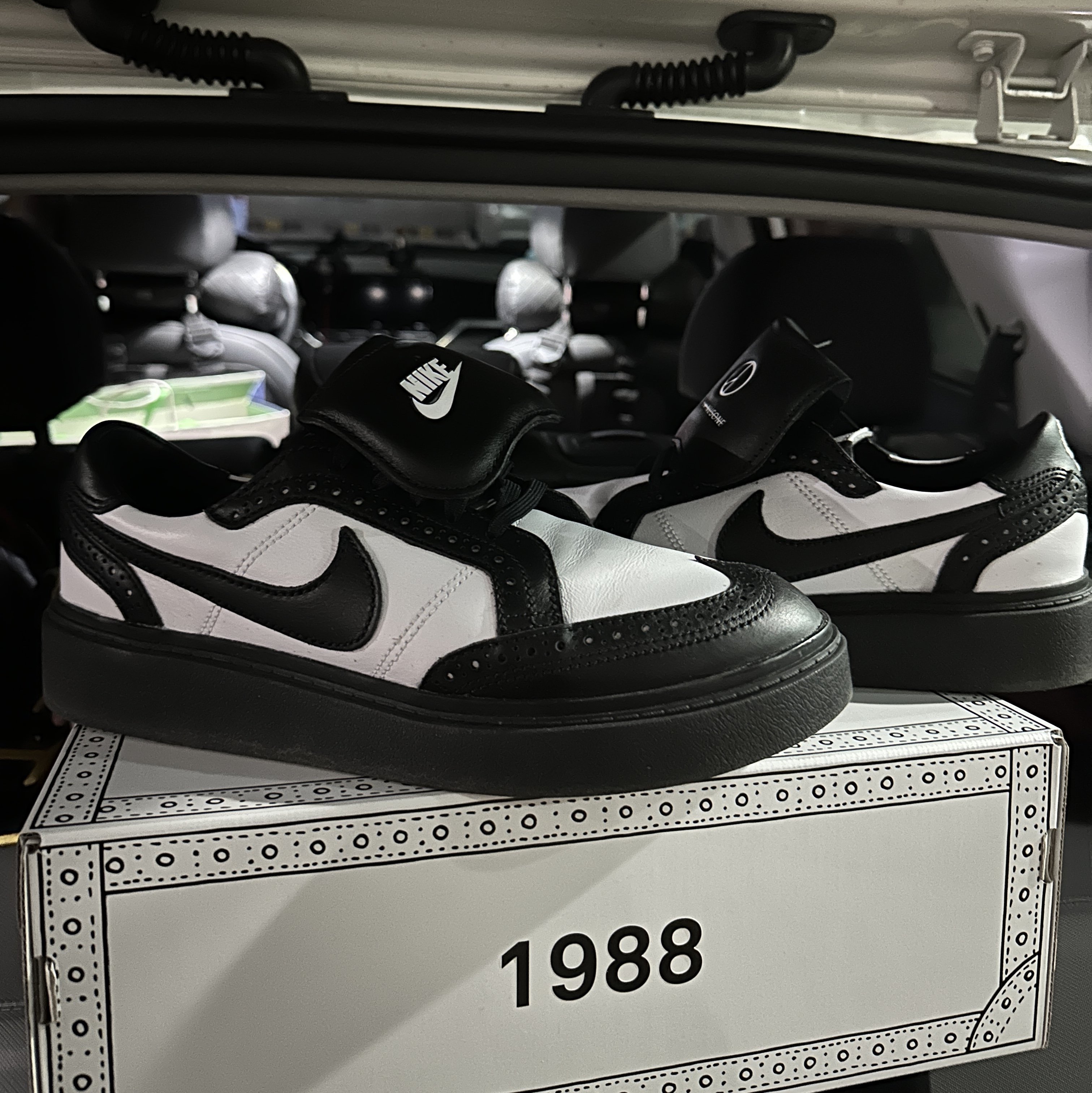 Nike x Peaceminusone Kwondo1 Black and White 착용 스타일 - 2