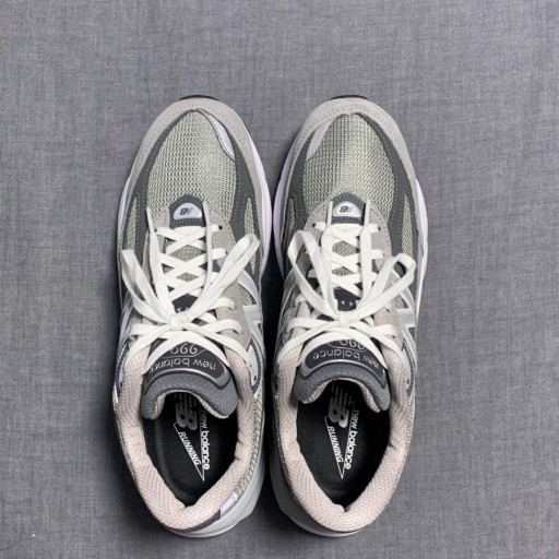 New Balance 990v6 Made in USA Grey - D Standard 착용 스타일