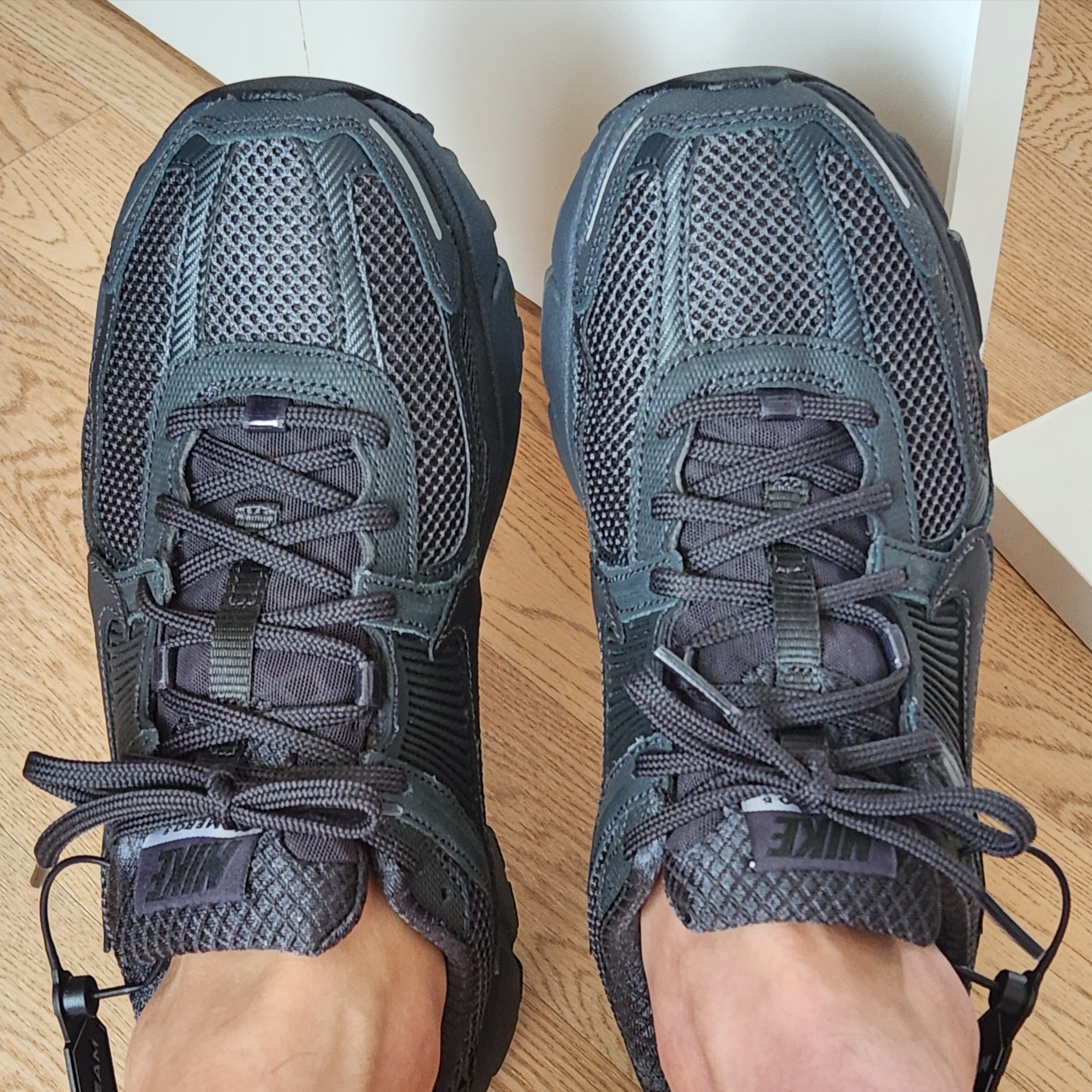 Nike Zoom Vomero 5 SP Anthracite 2023 착용 스타일