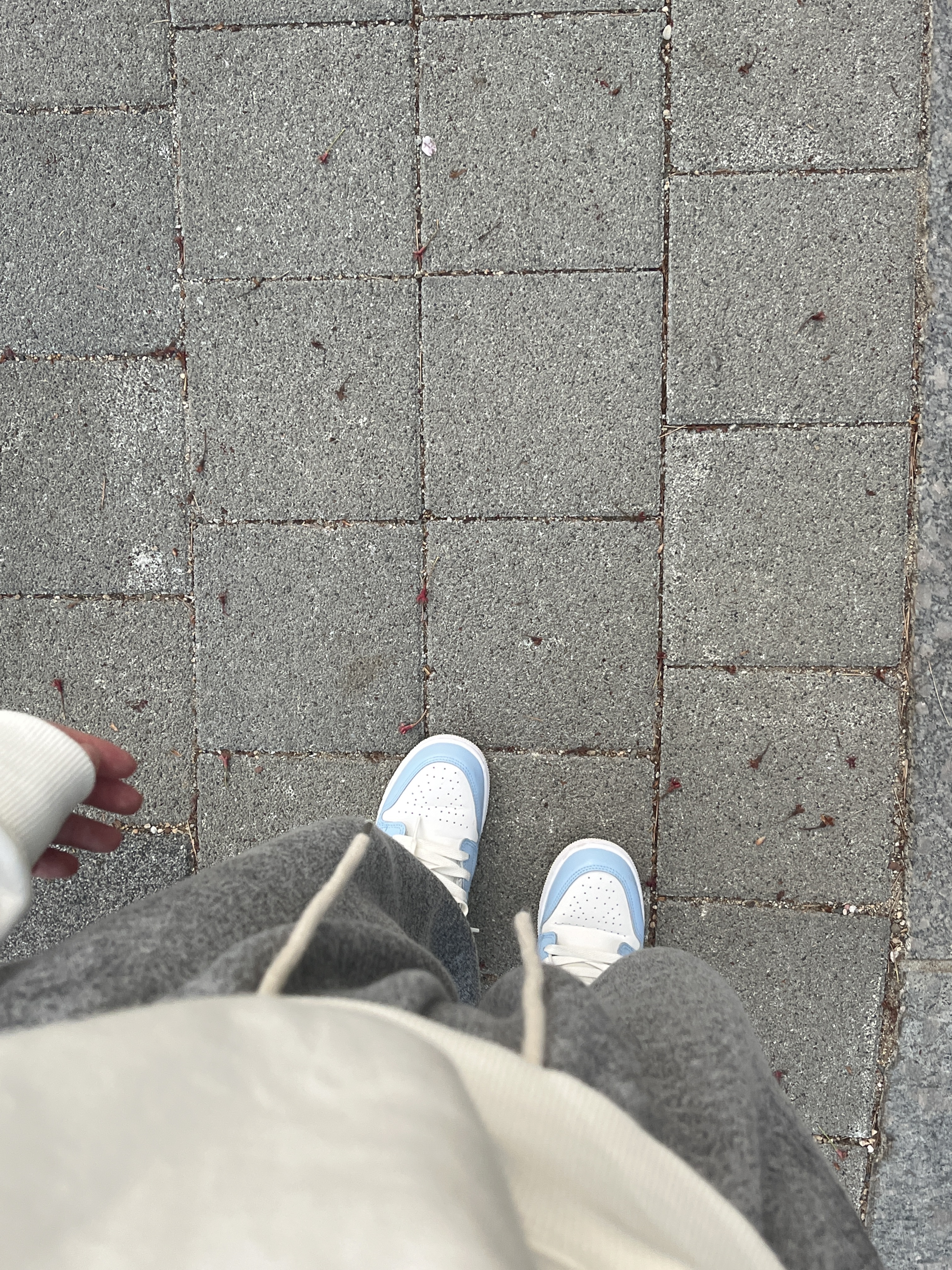 (GS) Jordan 1 Low Ice Blue 착용 스타일
