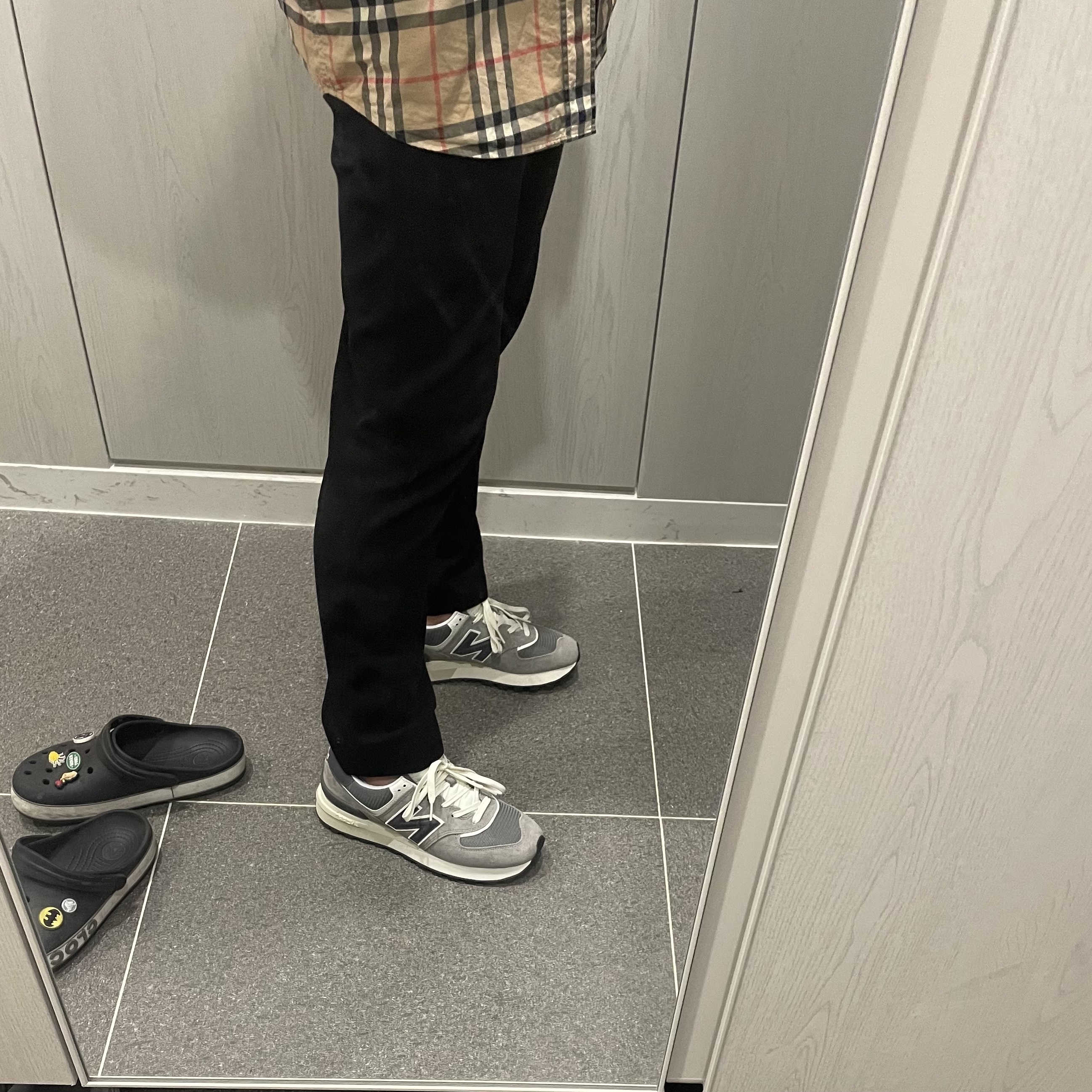 New Balance 574 Legacy Grey 착용 스타일
