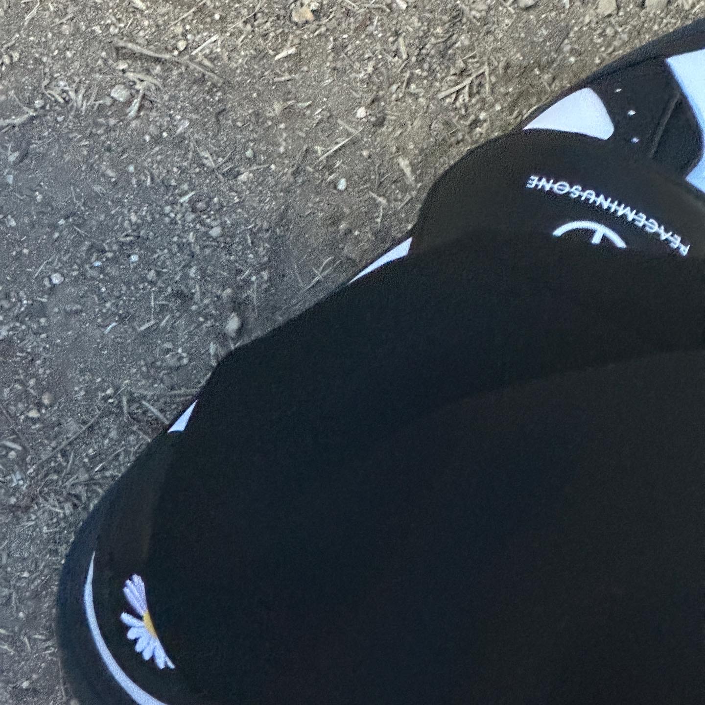 Nike x Peaceminusone Kwondo1 Black and White 착용 스타일 - 3