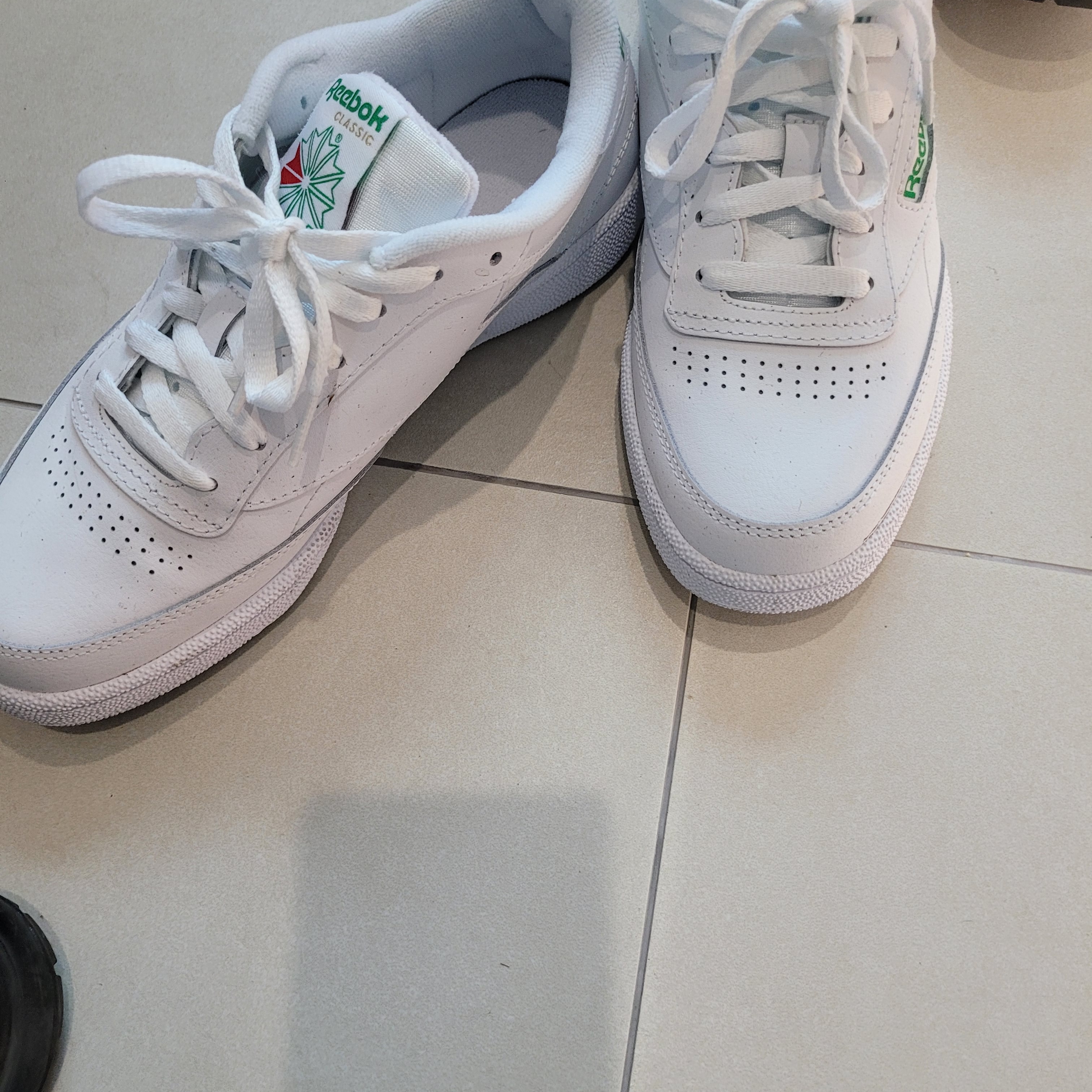 Reebok Club C 85 White Green 착용 스타일 - 2