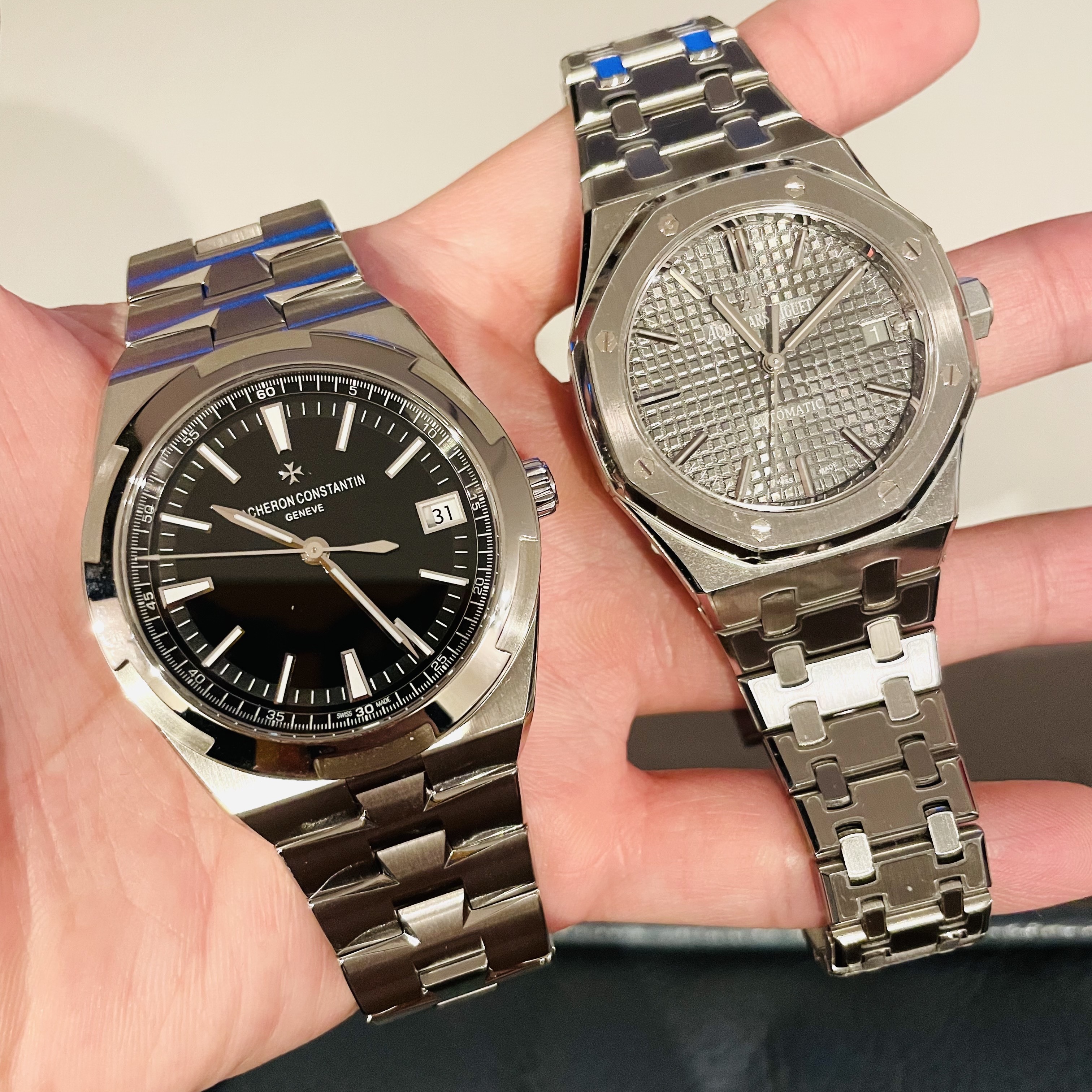 Vacheron Constantin Overseas Self Winding 41mm Caliber 5100 Steel Black 착용 스타일