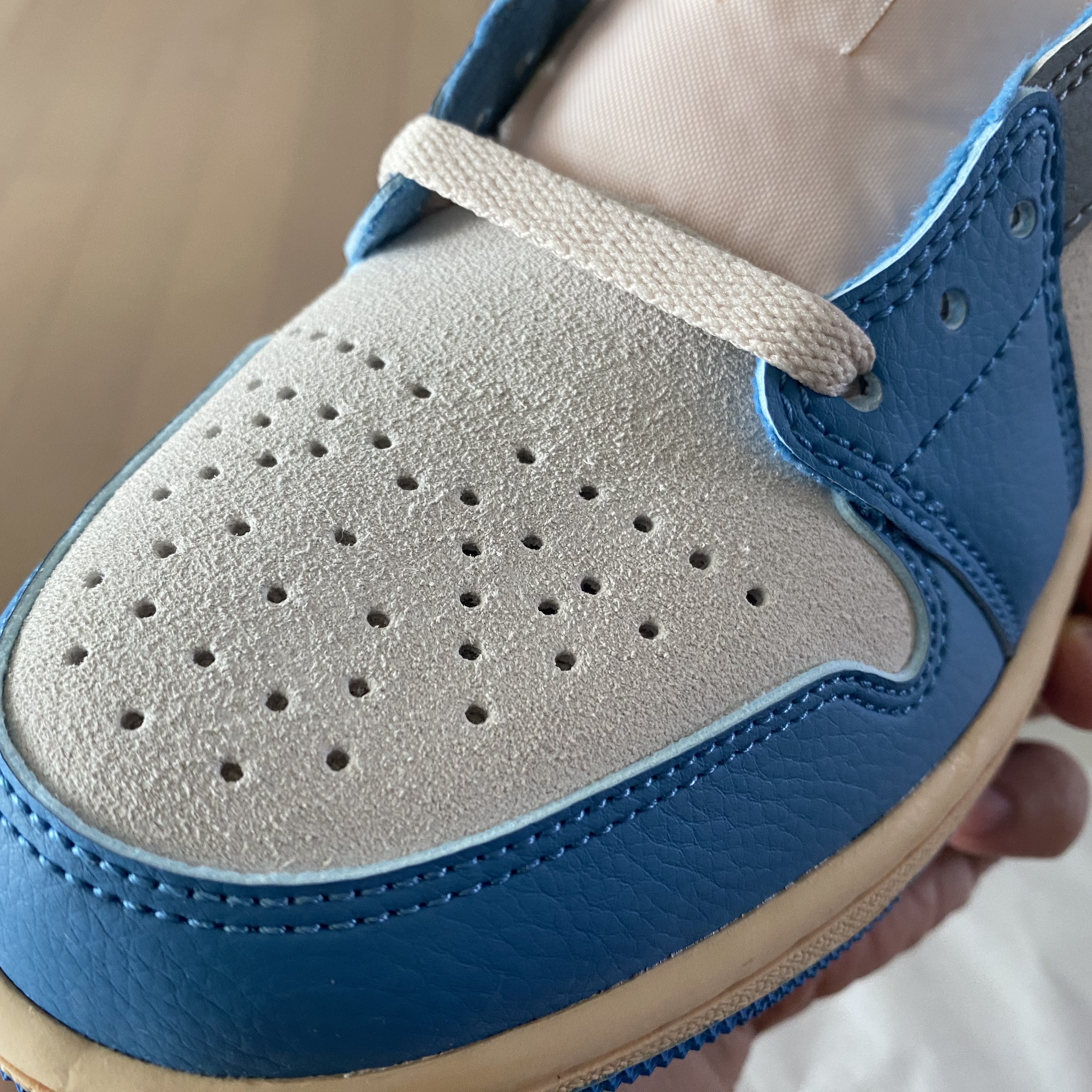 Jordan 1 Low SE Tokyo 96 착용 스타일 - 4