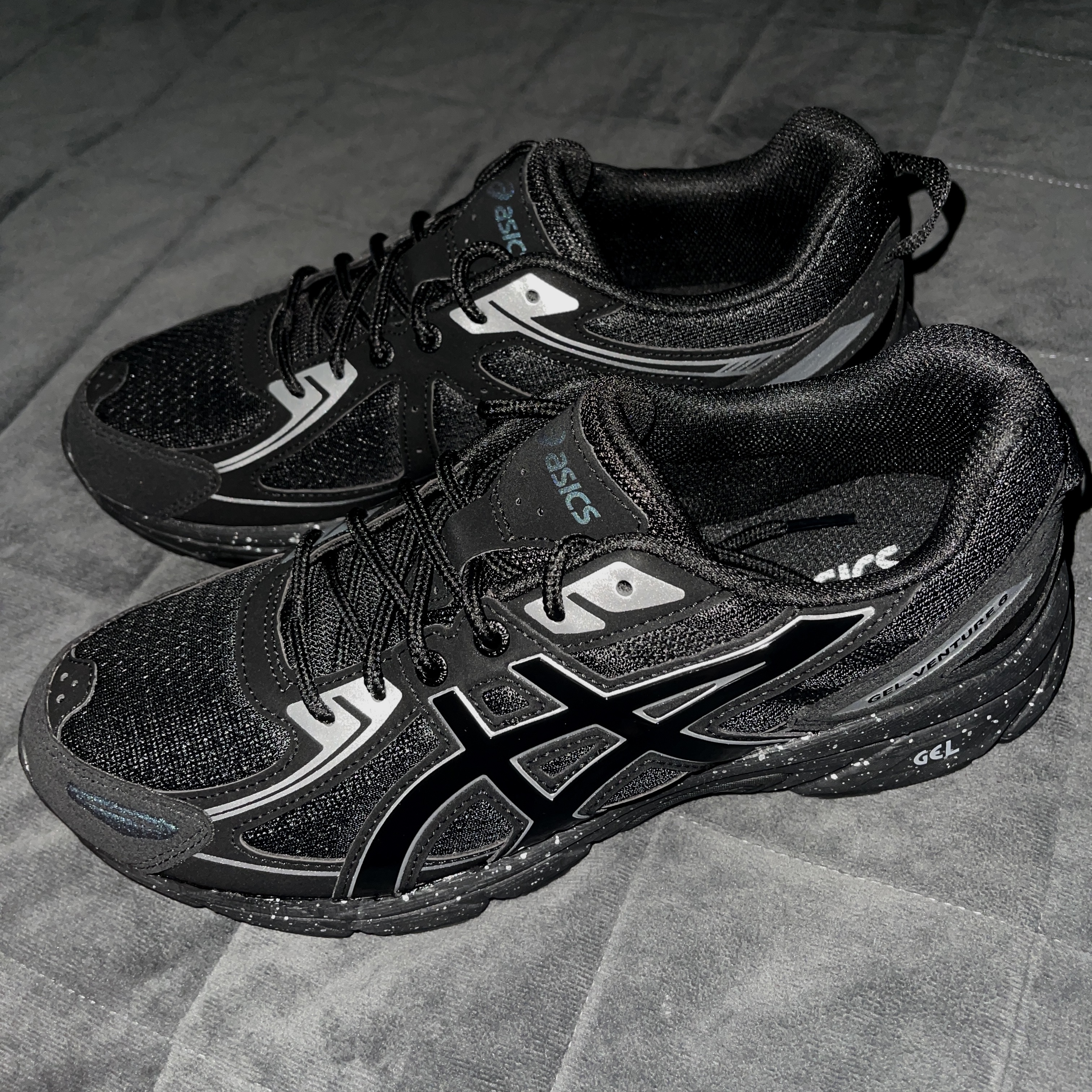 Asics Gel-Venture 6 Trail Black 착용 스타일 - 3