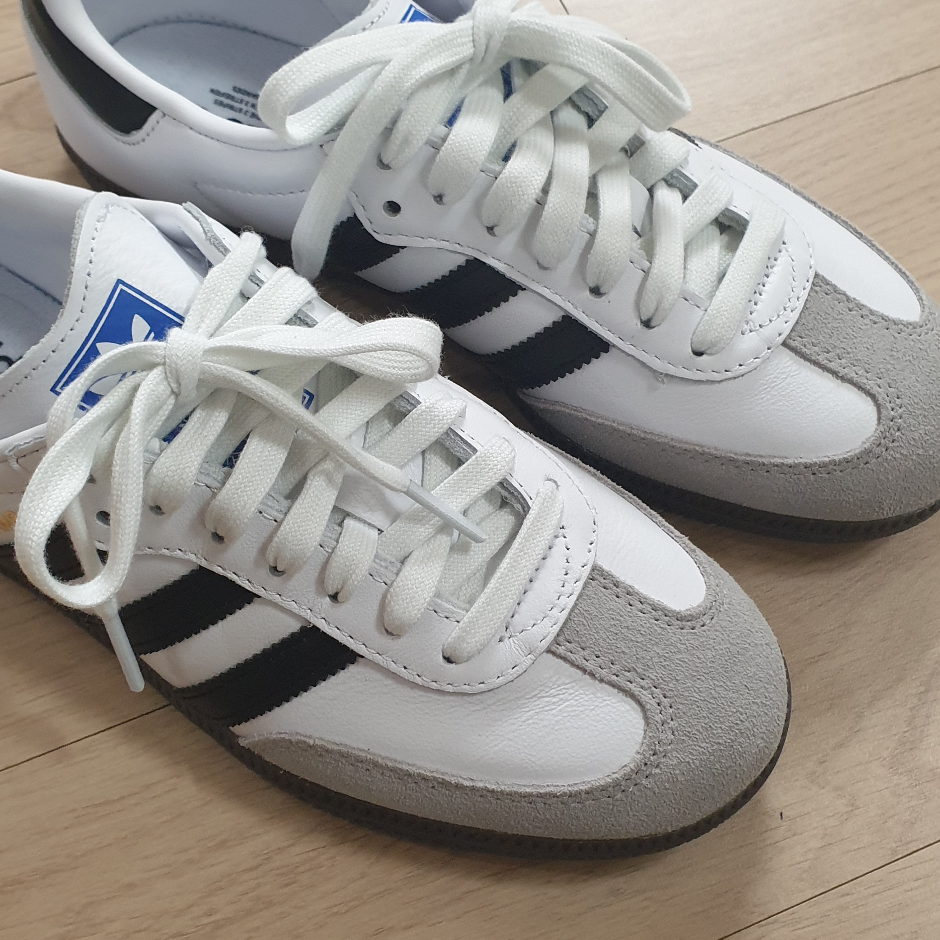 Adidas Samba OG Cloud White 착용 스타일 - 1