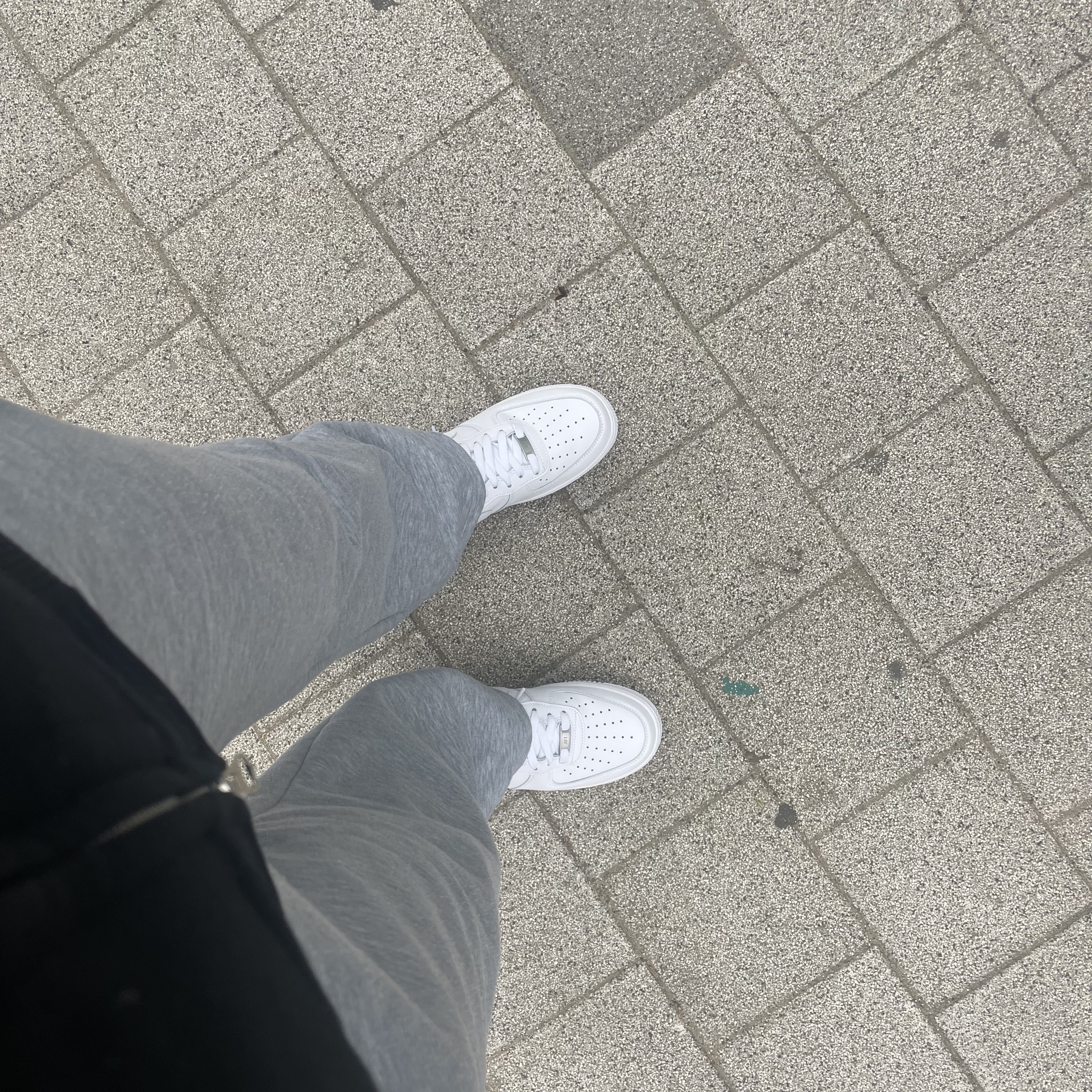 Nike Air Force 1 '07 Low White 착용 스타일