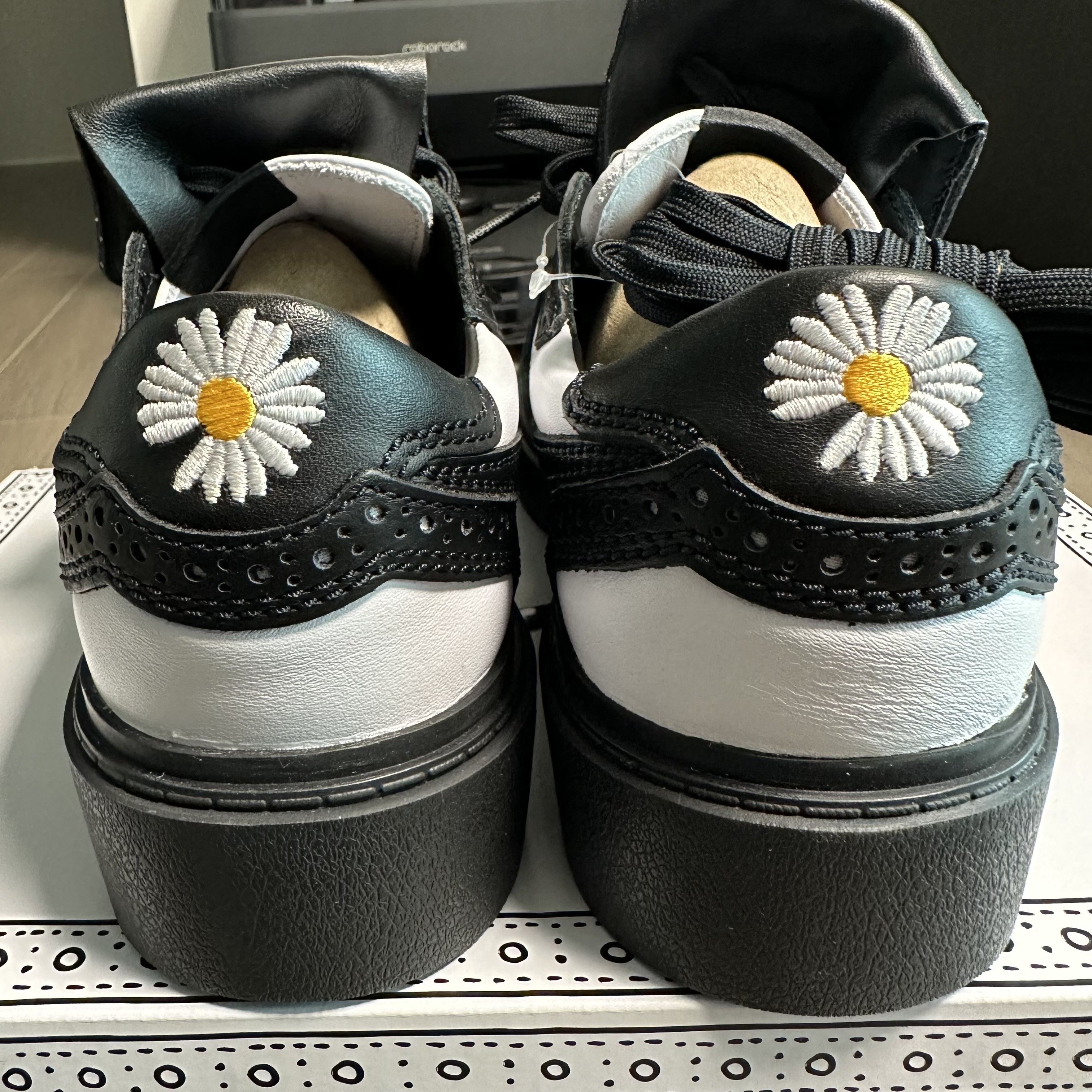 Nike x Peaceminusone Kwondo1 Black and White 착용 스타일 - 4