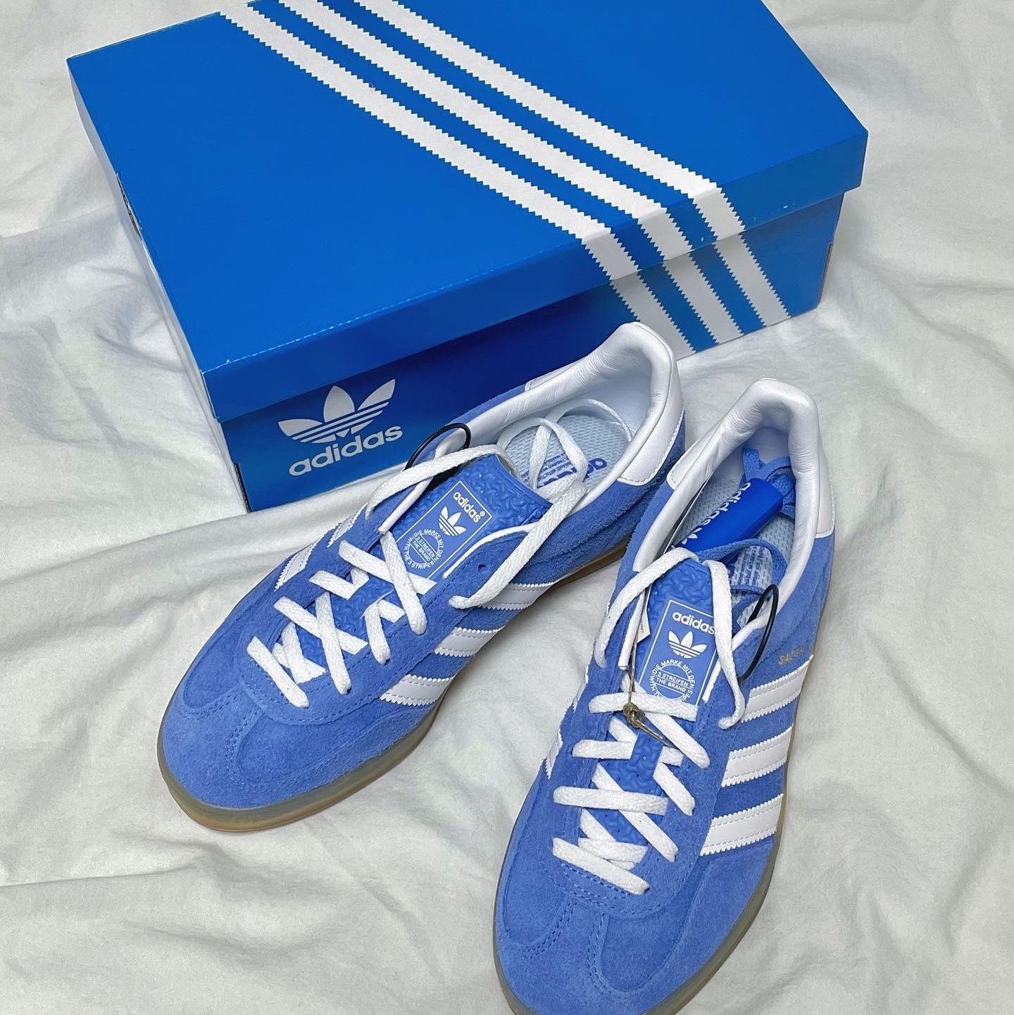 (W) Adidas Gazelle Indoor Blue Fusion Cloud White 착용 스타일 - 2