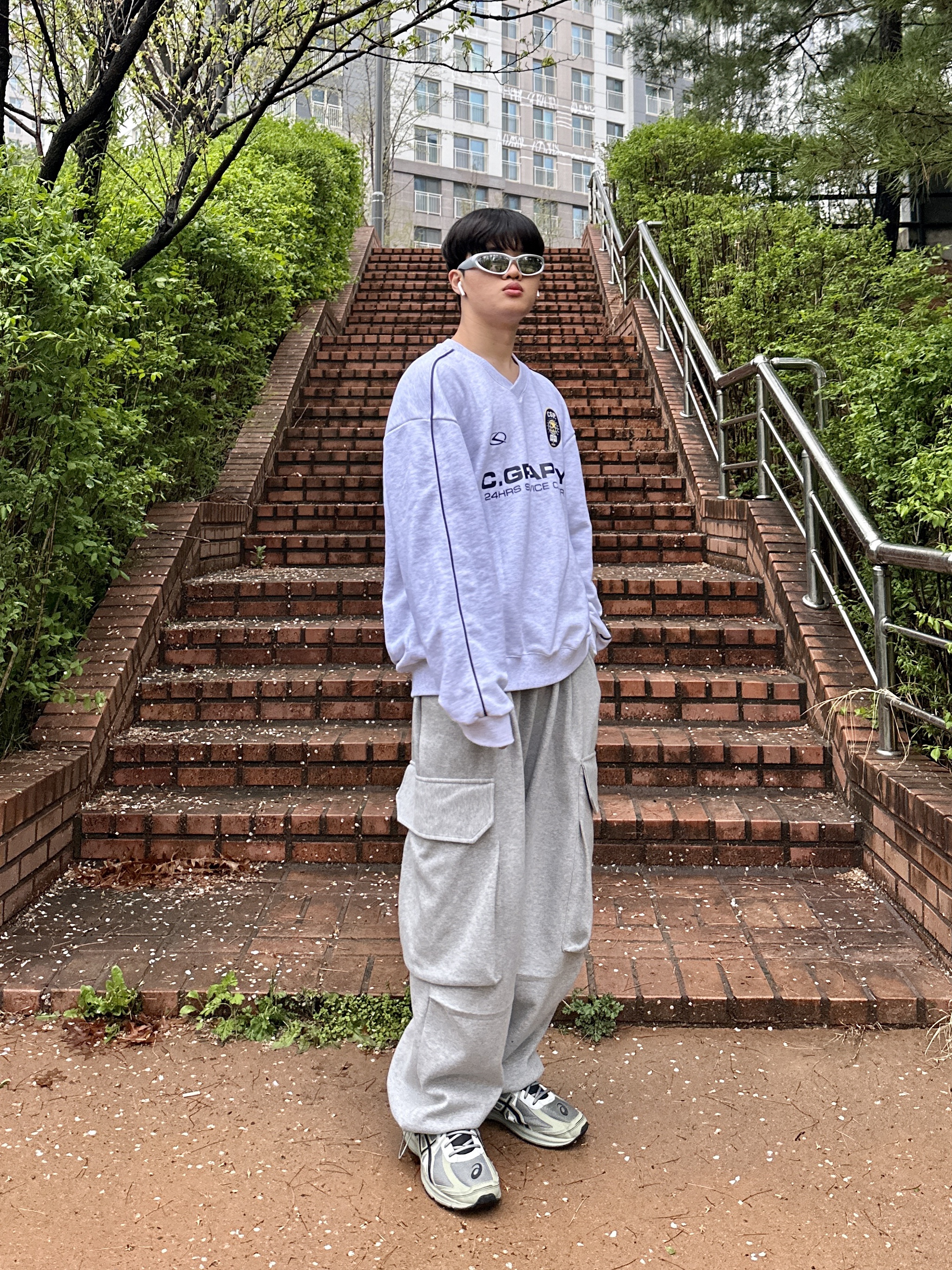 Asics Jog 100 S Sheet Rock - 2E Wide 착용 스타일 - 3