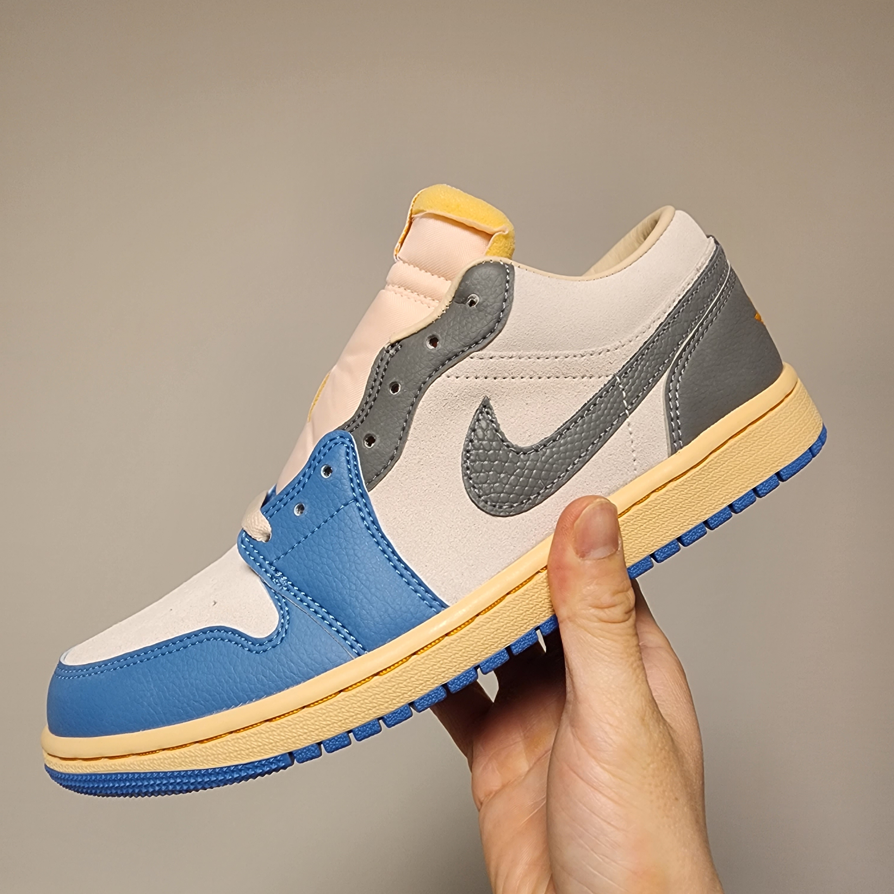 Jordan 1 Low SE Tokyo 96 착용 스타일 - 1