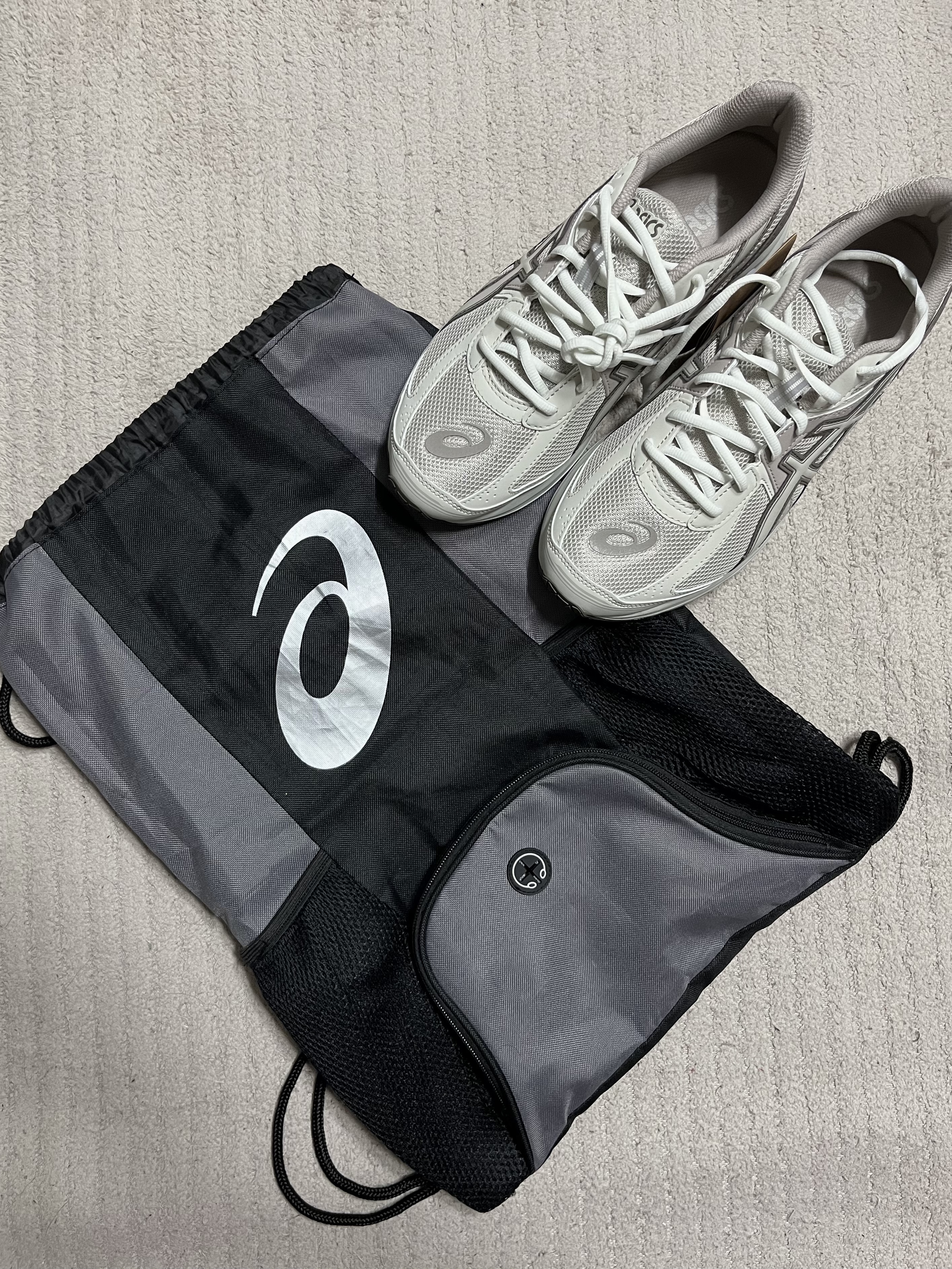 Asics Jog 100 S Birch - 2E Wide 착용 스타일