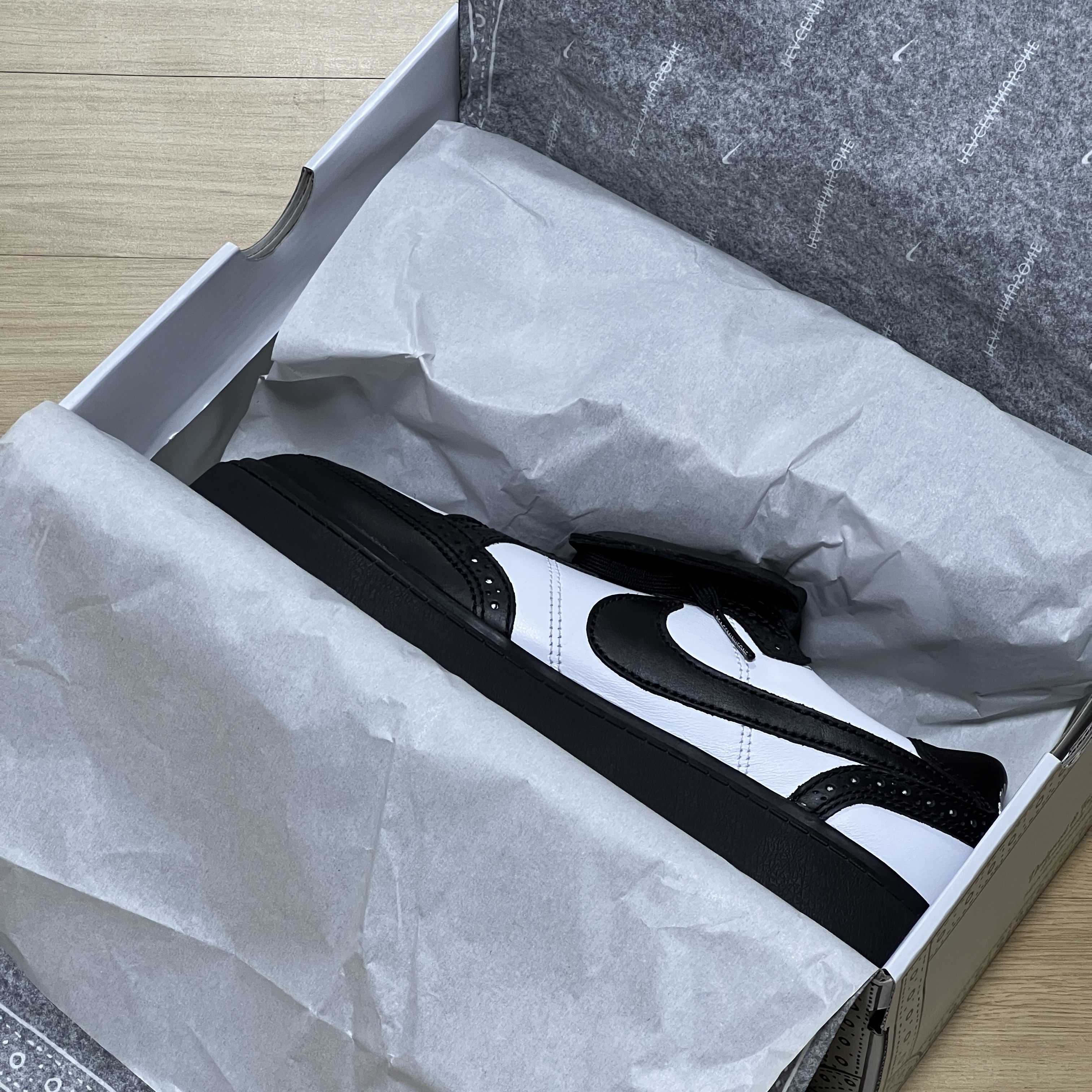 Nike x Peaceminusone Kwondo1 Black and White 착용 스타일 - 2