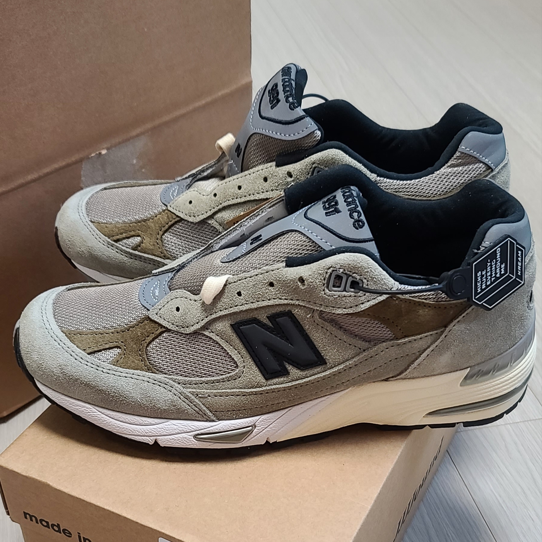 New Balance x JJJJound 991 Made in UK Grey 착용 스타일 - 2
