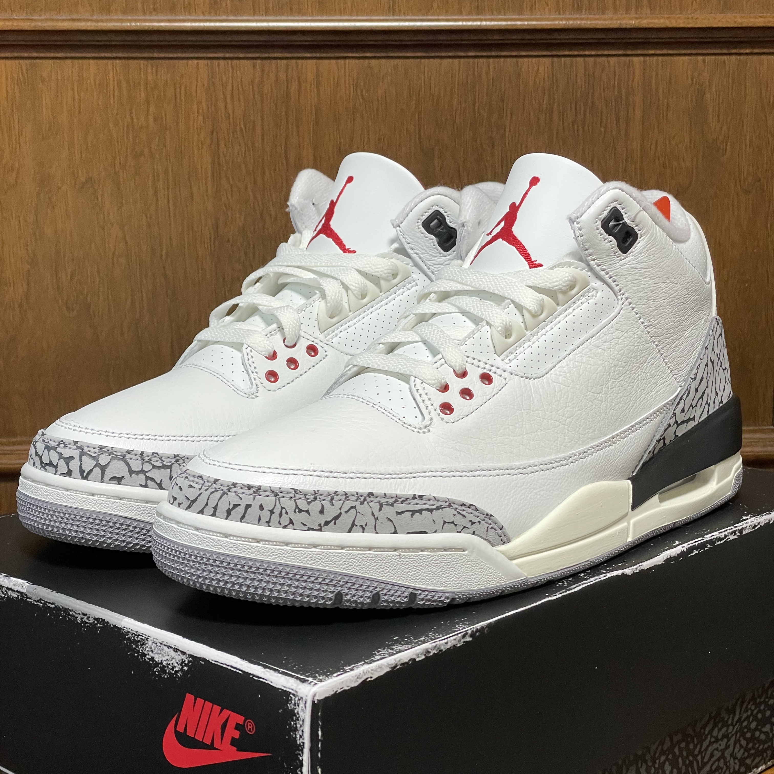 Jordan 3 Retro White Cement Reimagined 착용 스타일 - 2