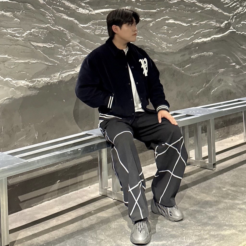 Adidas Yeezy Foam RNNR Onyx 착용 스타일